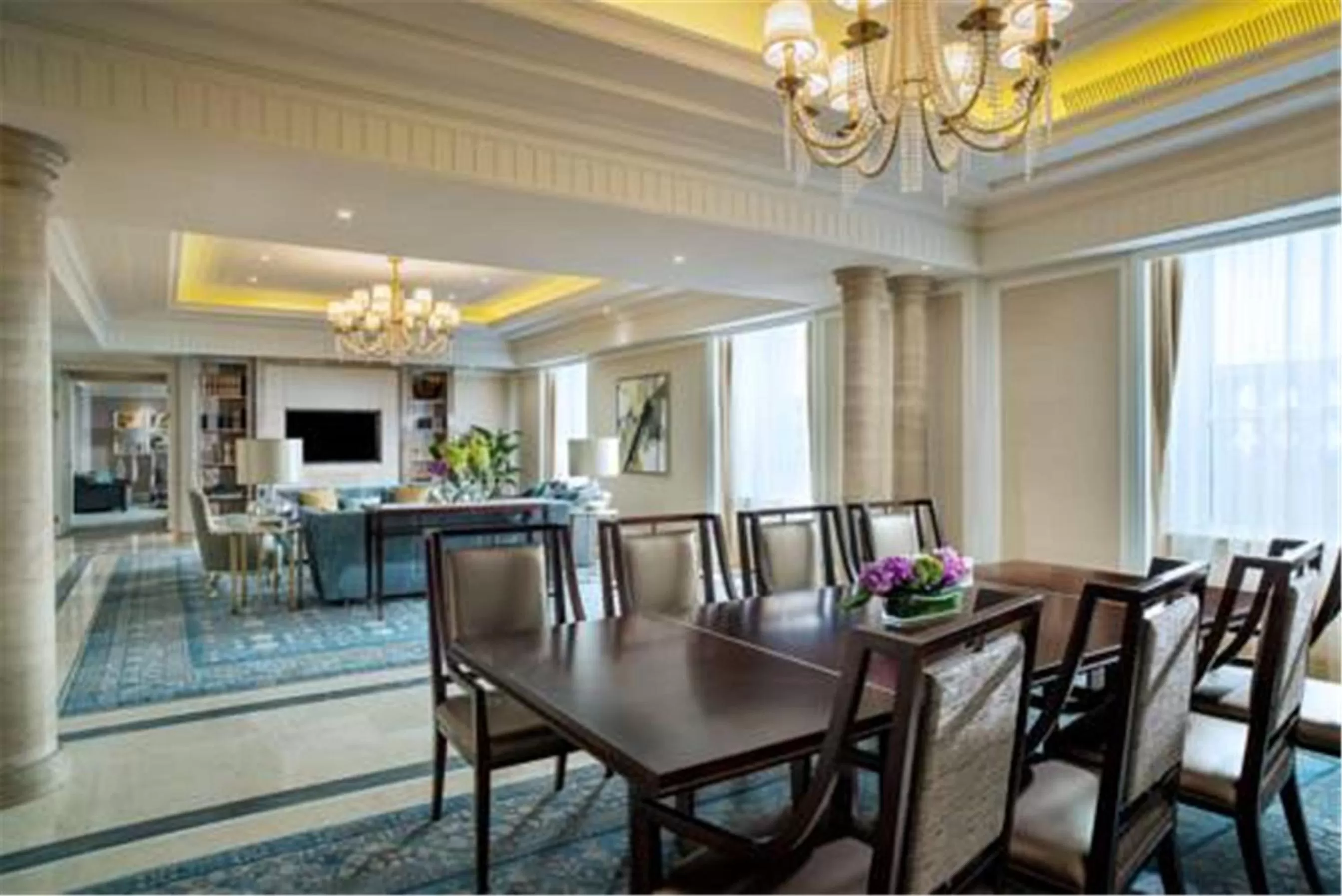 Living room in Sofitel Shanghai Hongqiao