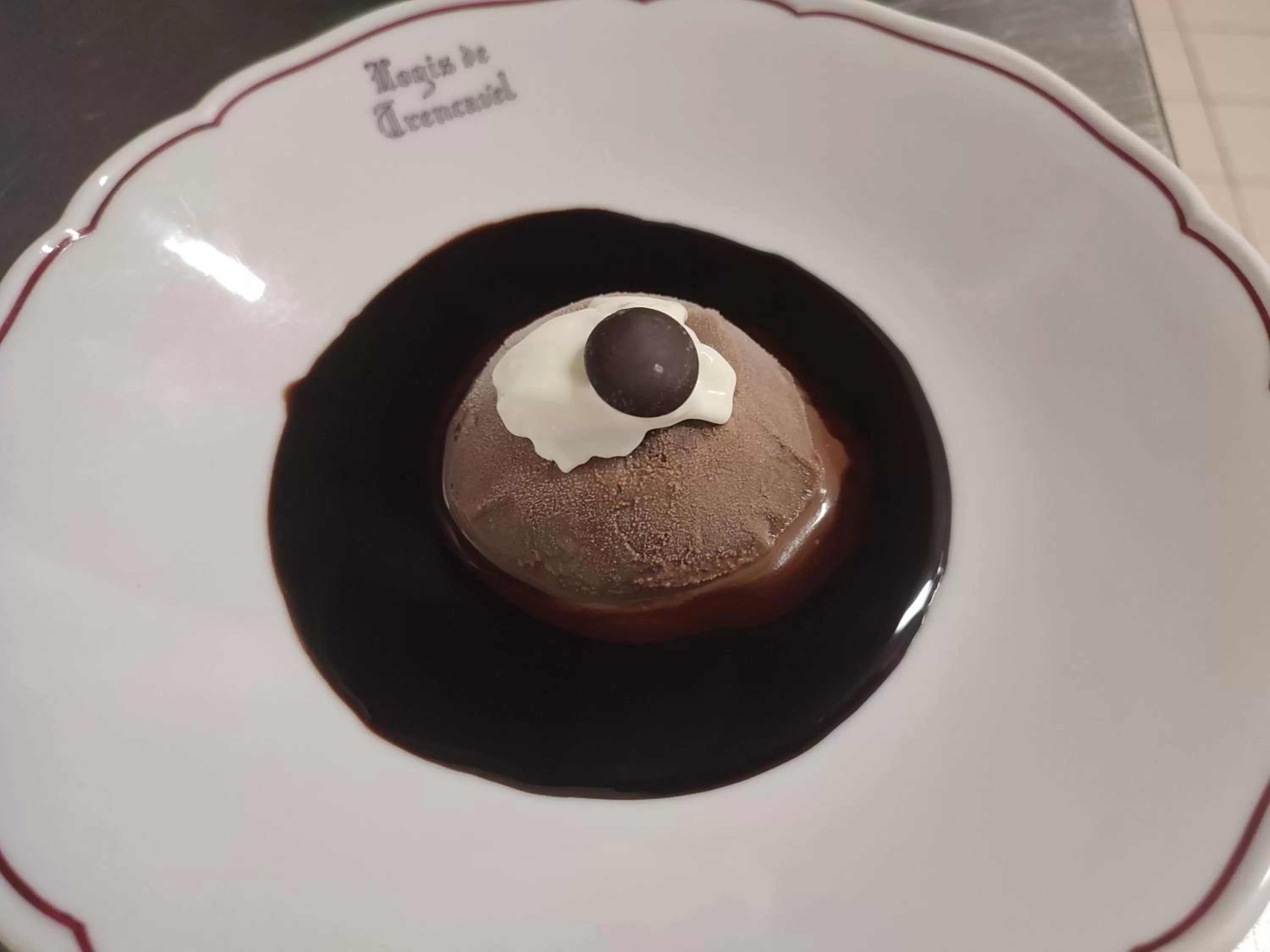 Restaurant/places to eat, Food in Château Saint-Martin