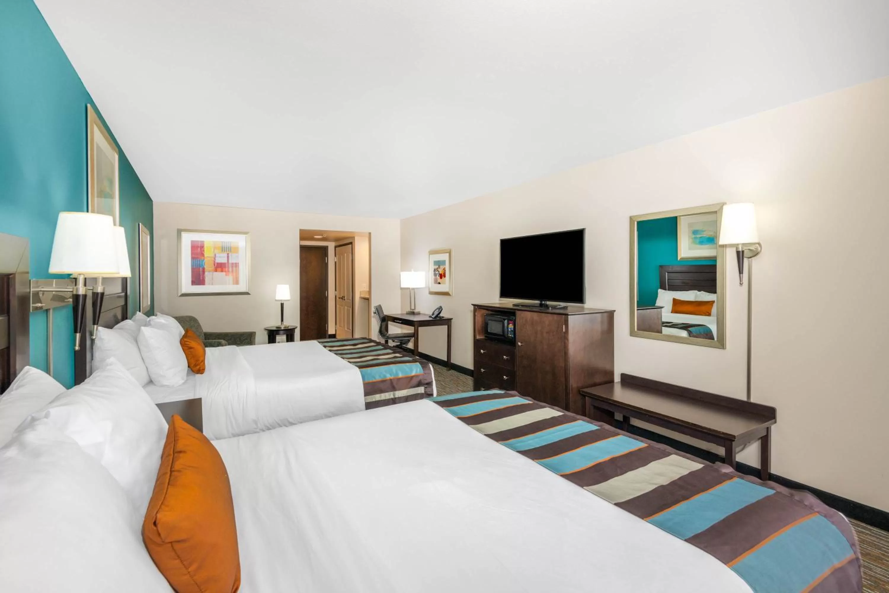 Photo of the whole room, Bed in Wingate by Wyndham - St. George