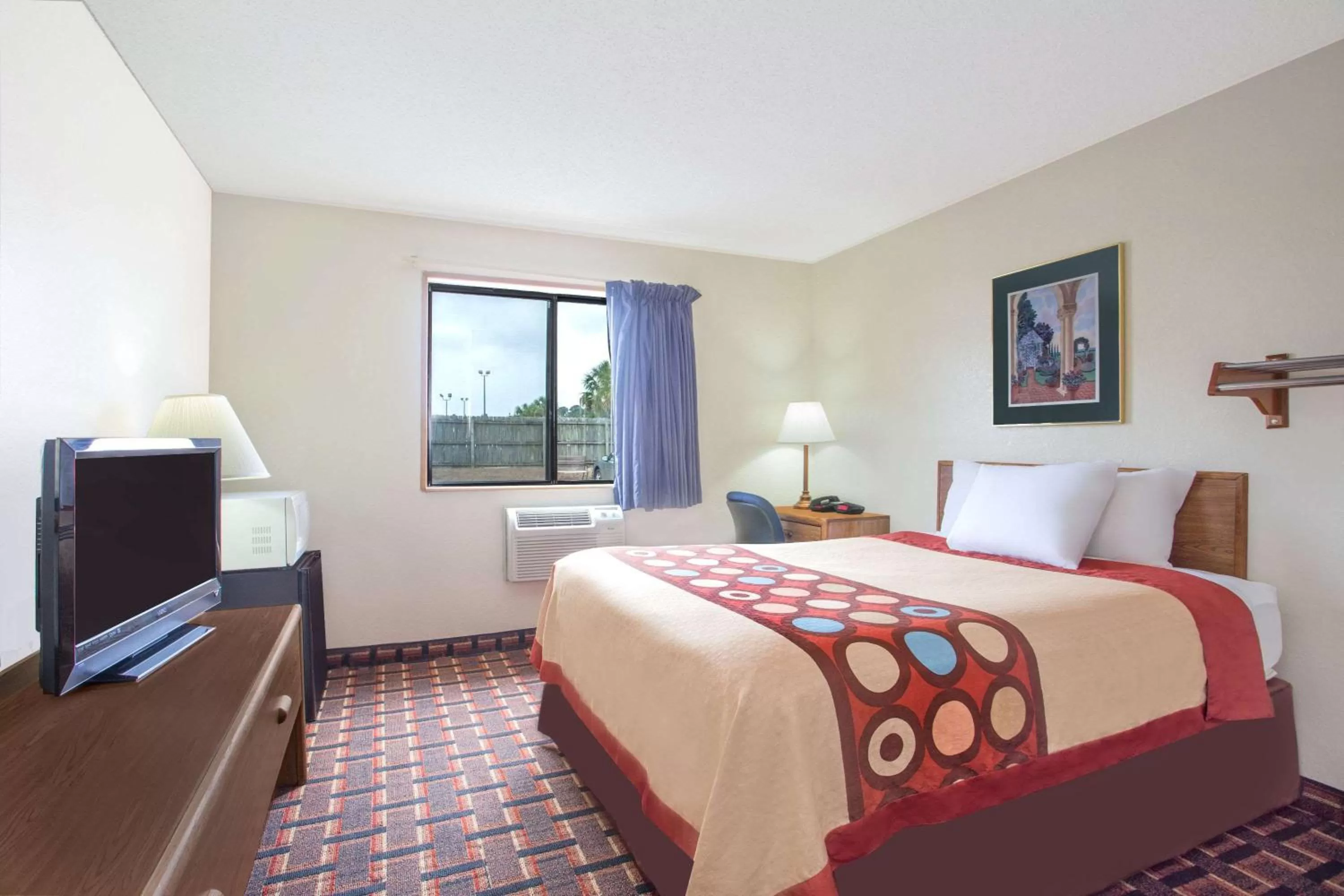 King Room - Non-Smoking in Super 8 by Wyndham Douglas