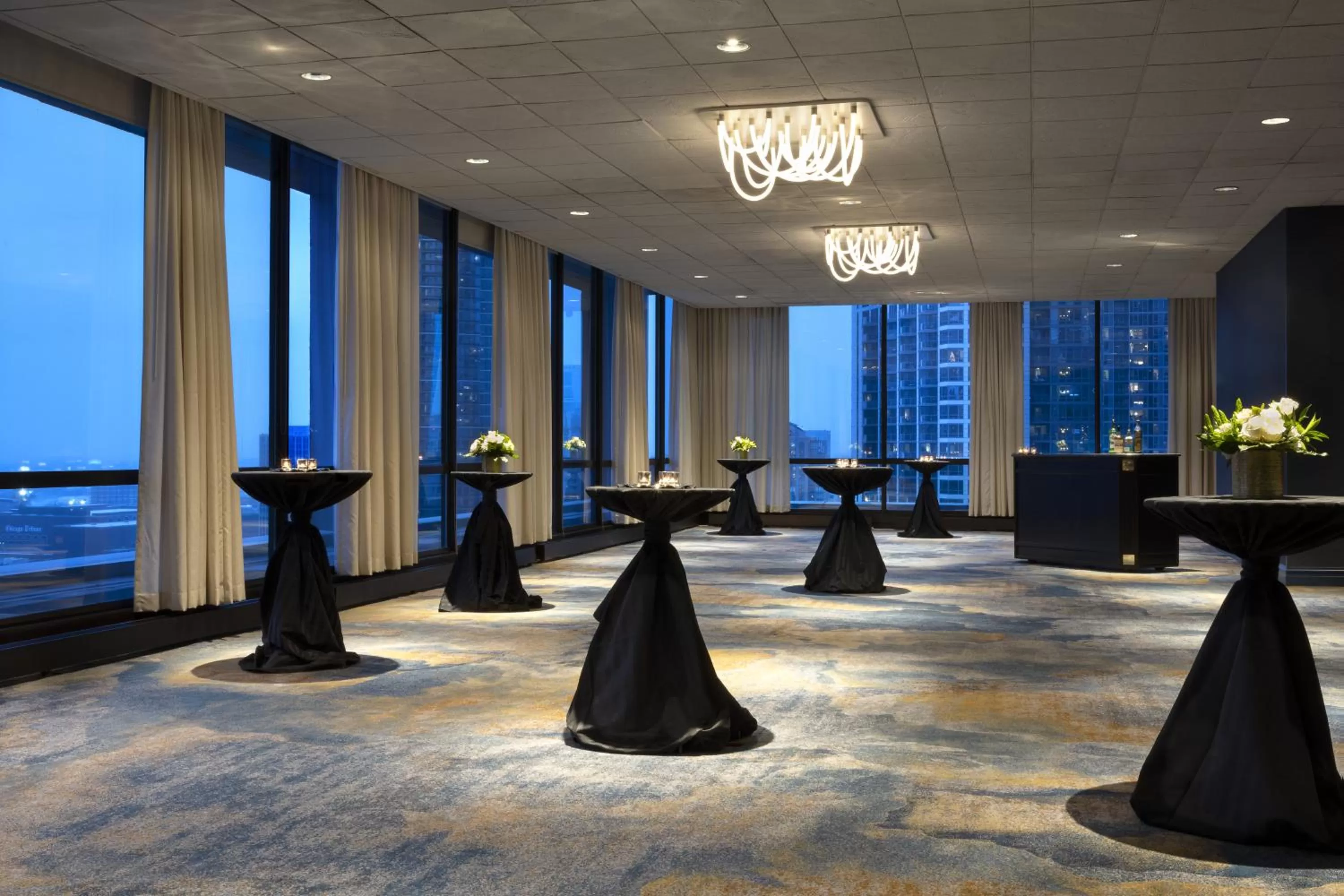 Meeting/conference room in voco Chicago Downtown - Riverwalk by IHG
