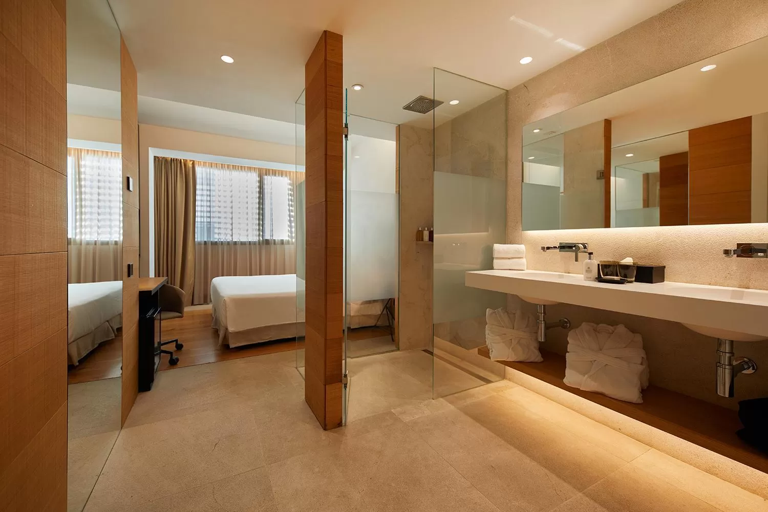 Bathroom, Bed in Nakar Hotel
