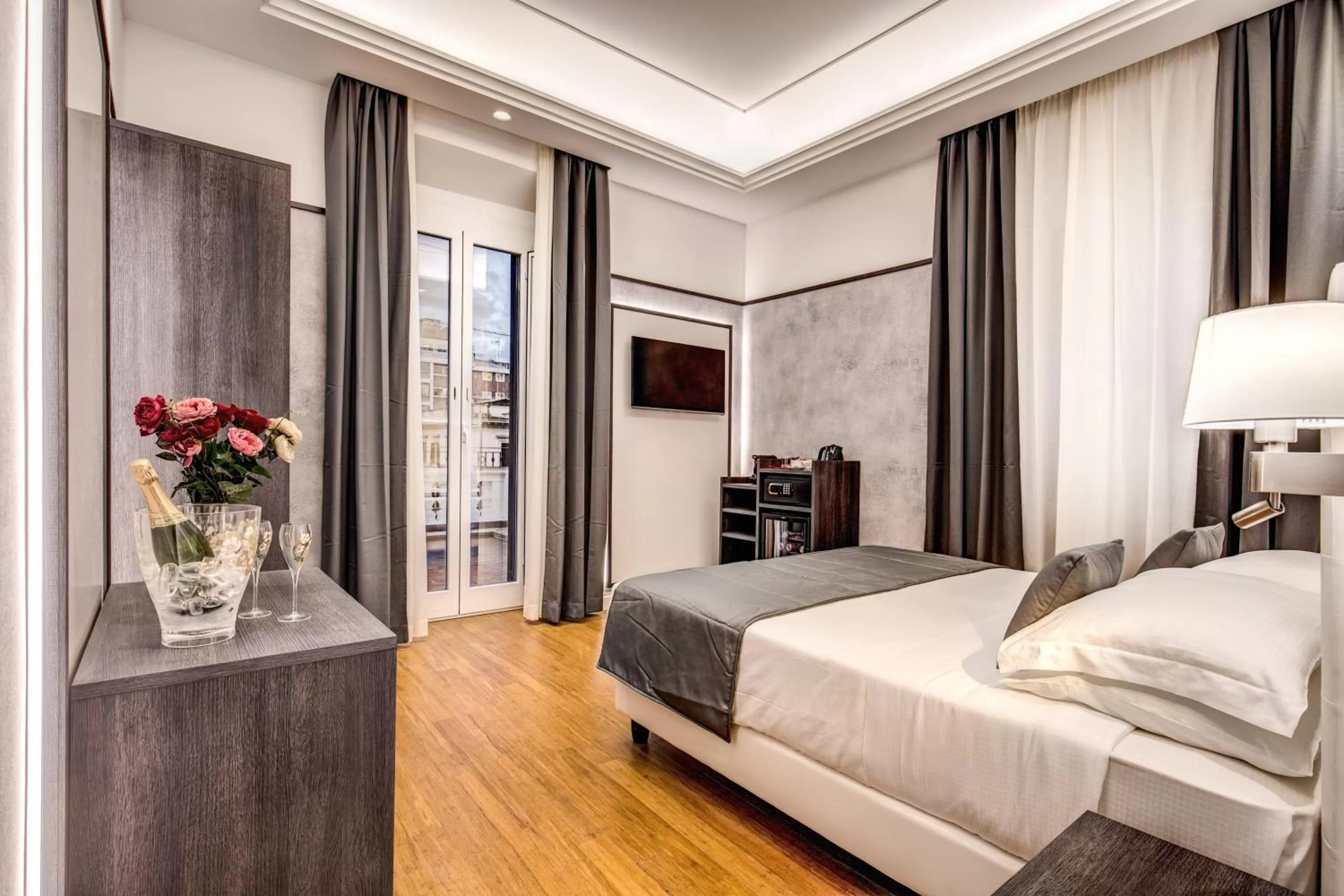 Photo of the whole room, Bed in The Liberty Boutique Hotel