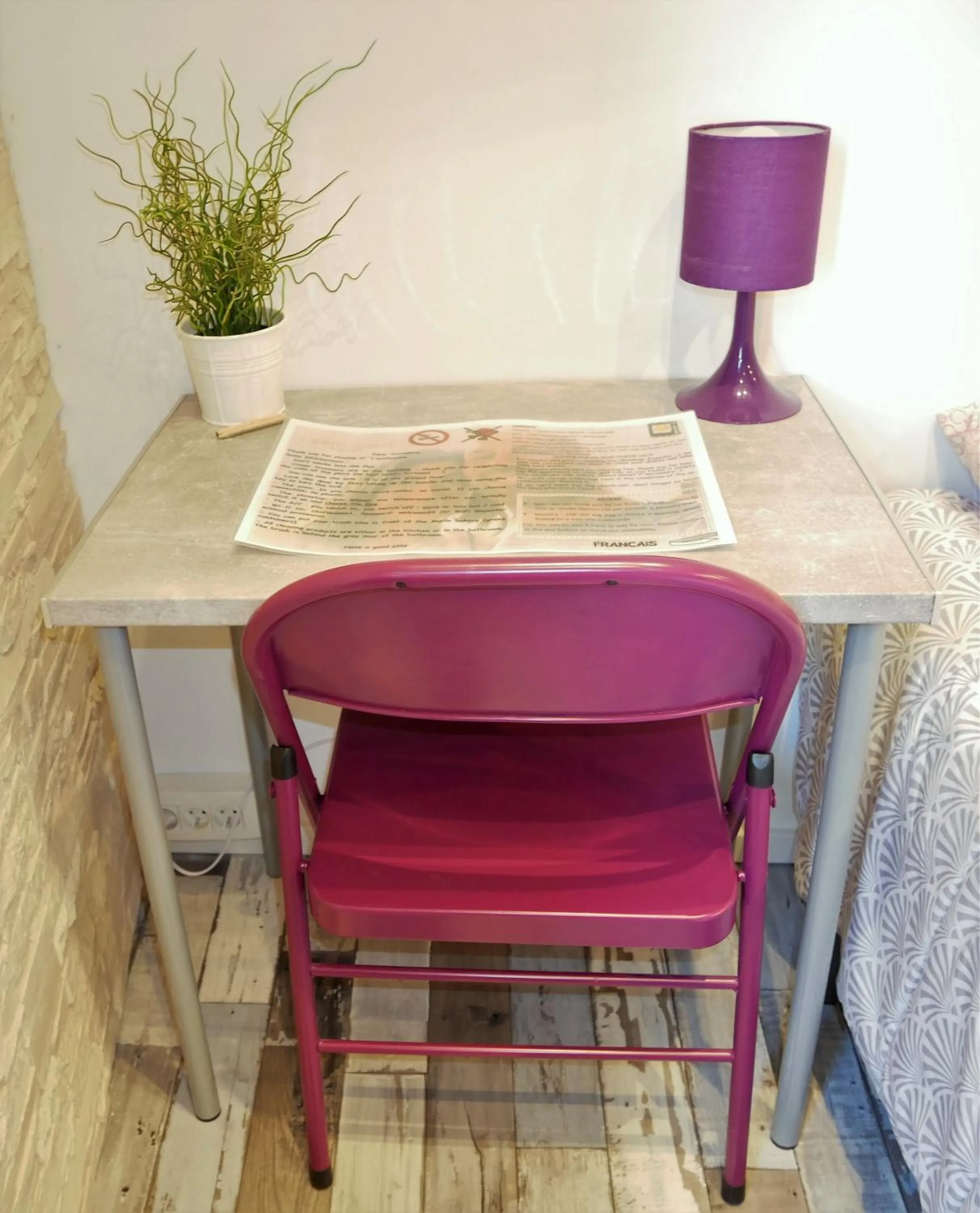 Bedroom in L'Oriflamme