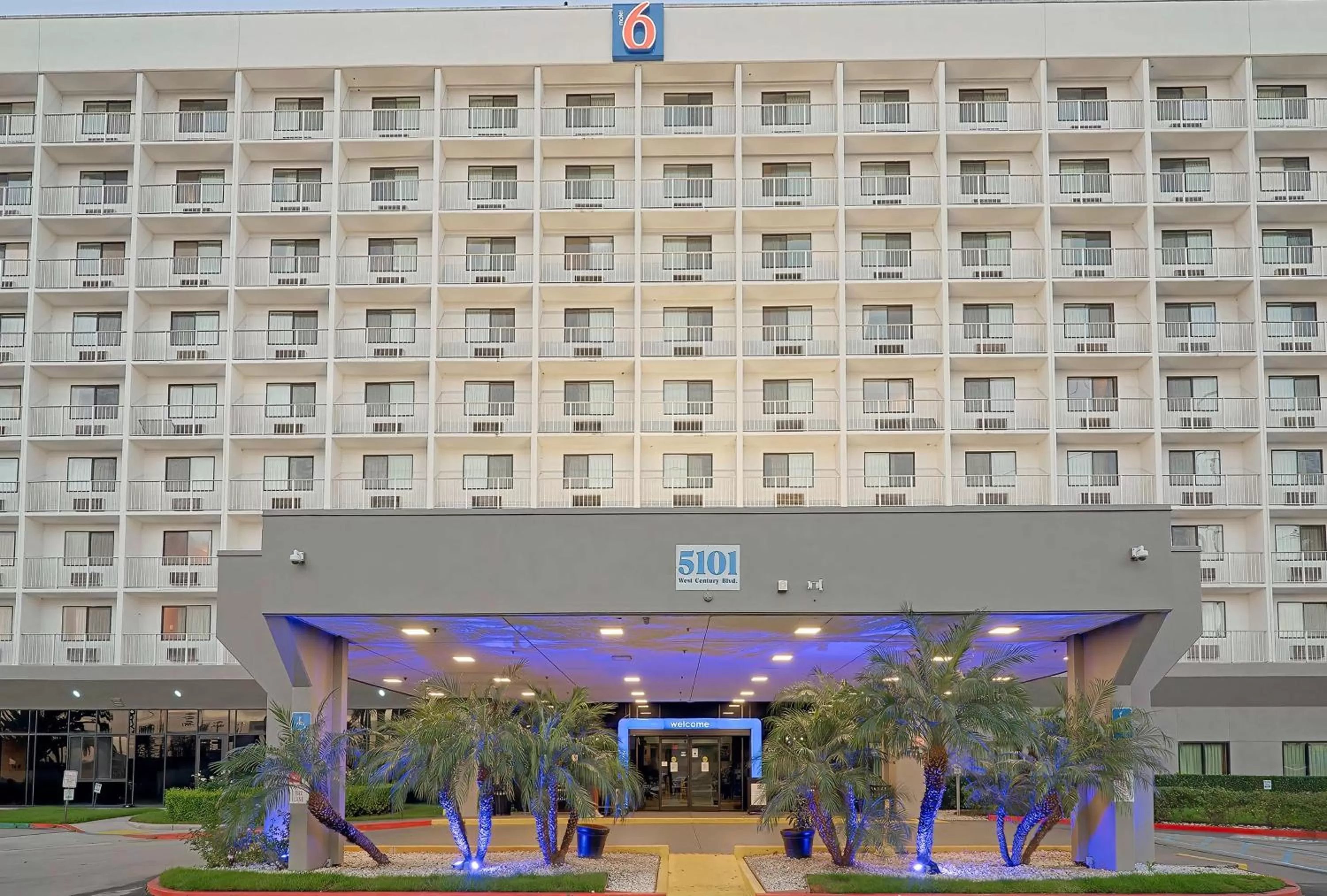 Property building in Motel 6-Los Angeles, CA - Los Angeles - LAX