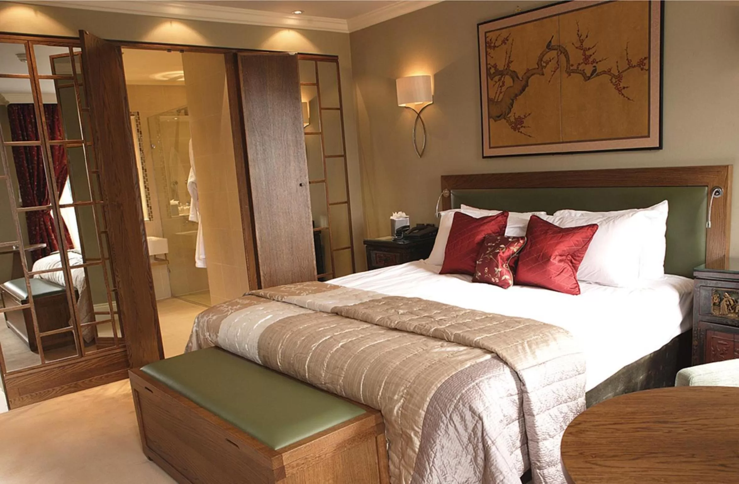 Bedroom, Bed in St Michael's Manor Hotel - St Albans