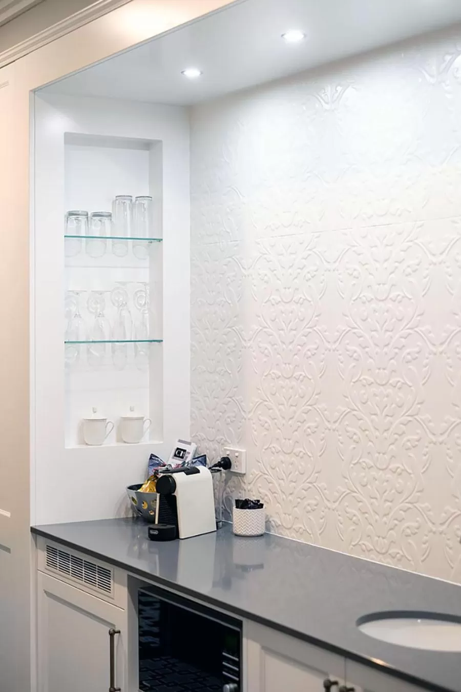 Kitchen or kitchenette in CH Boutique Hotel & Apartments, an Ascend Collection Hotel