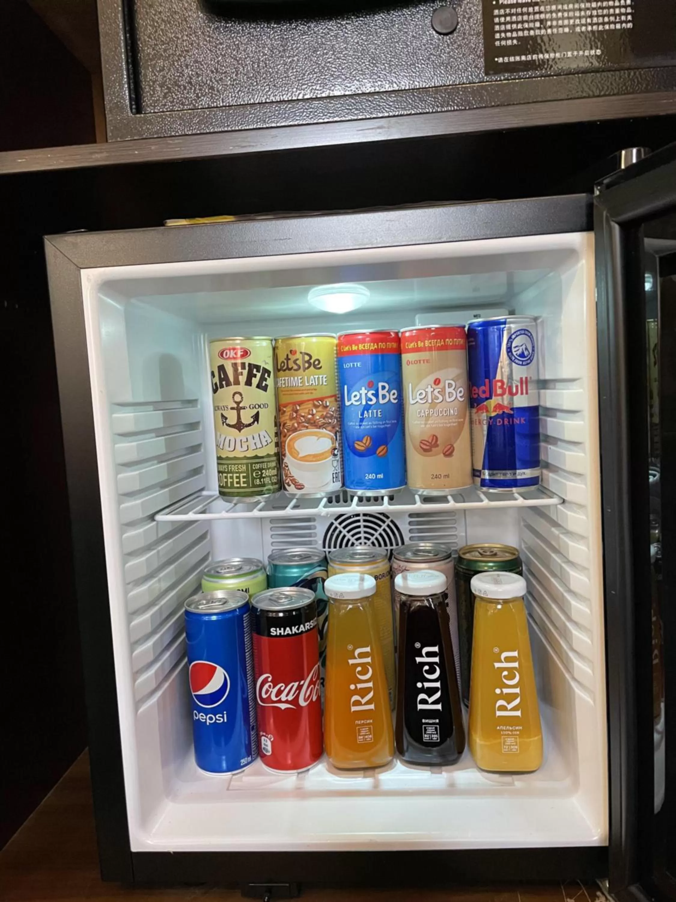 Food and drinks in City Centre Hotel