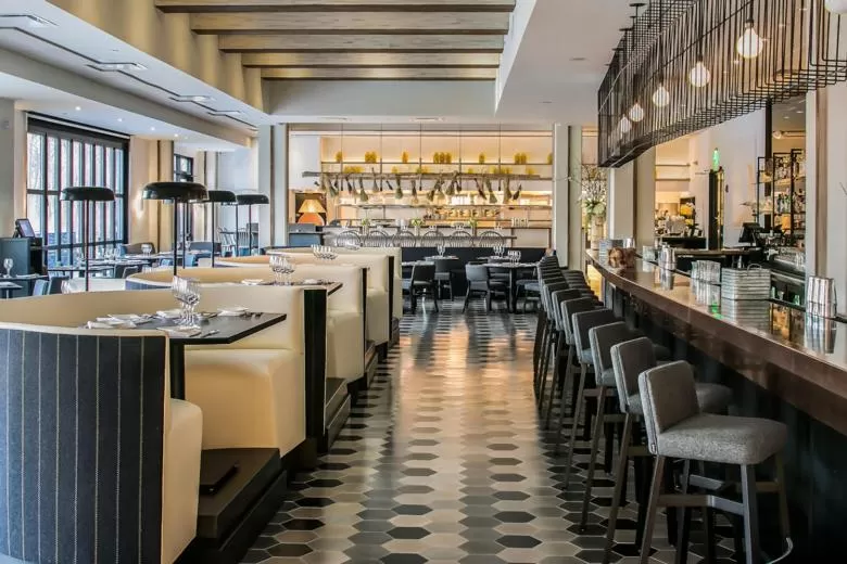 Restaurant/places to eat in Hotel Zero Degrees Danbury