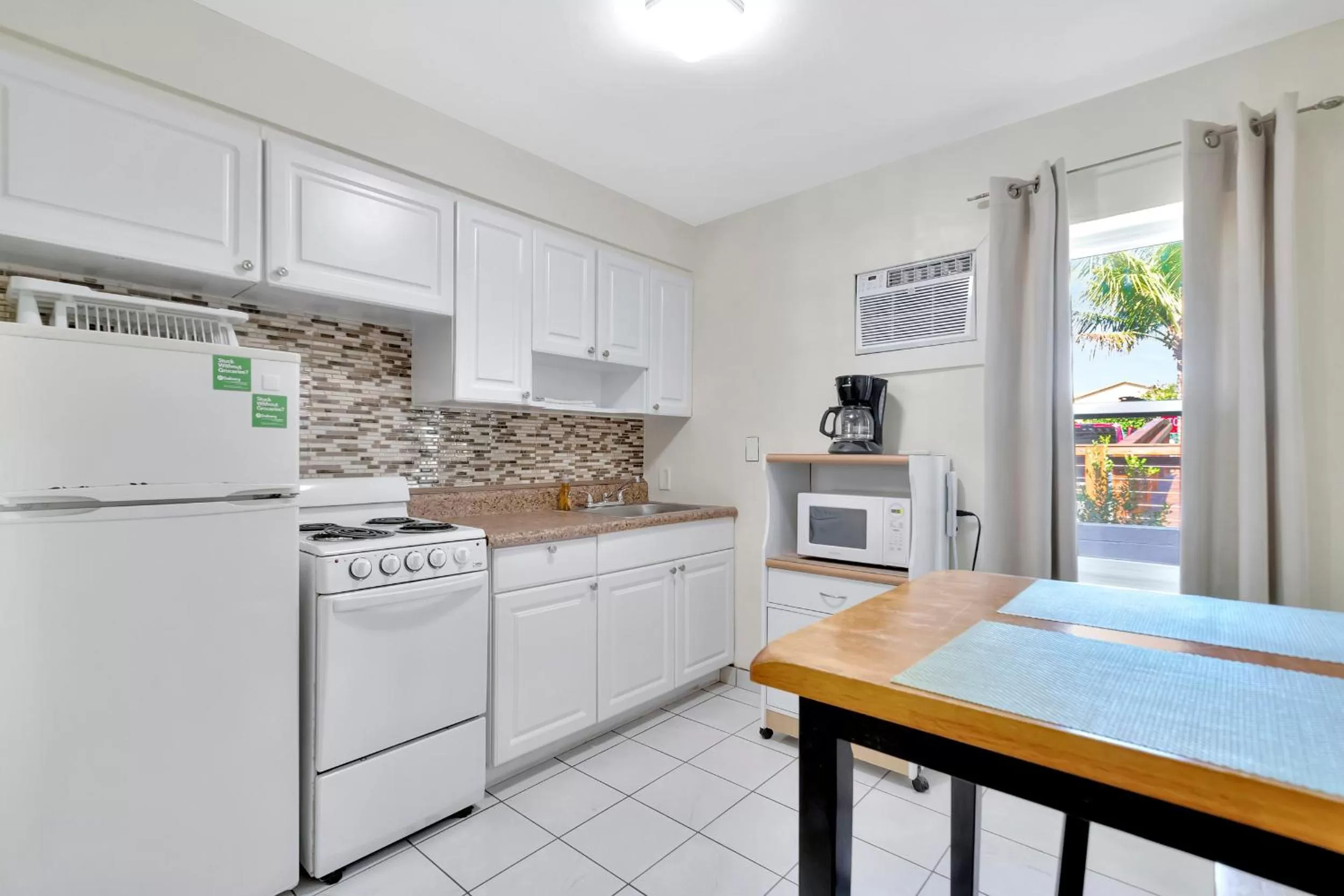 kitchen in Seahorse Guesthouse