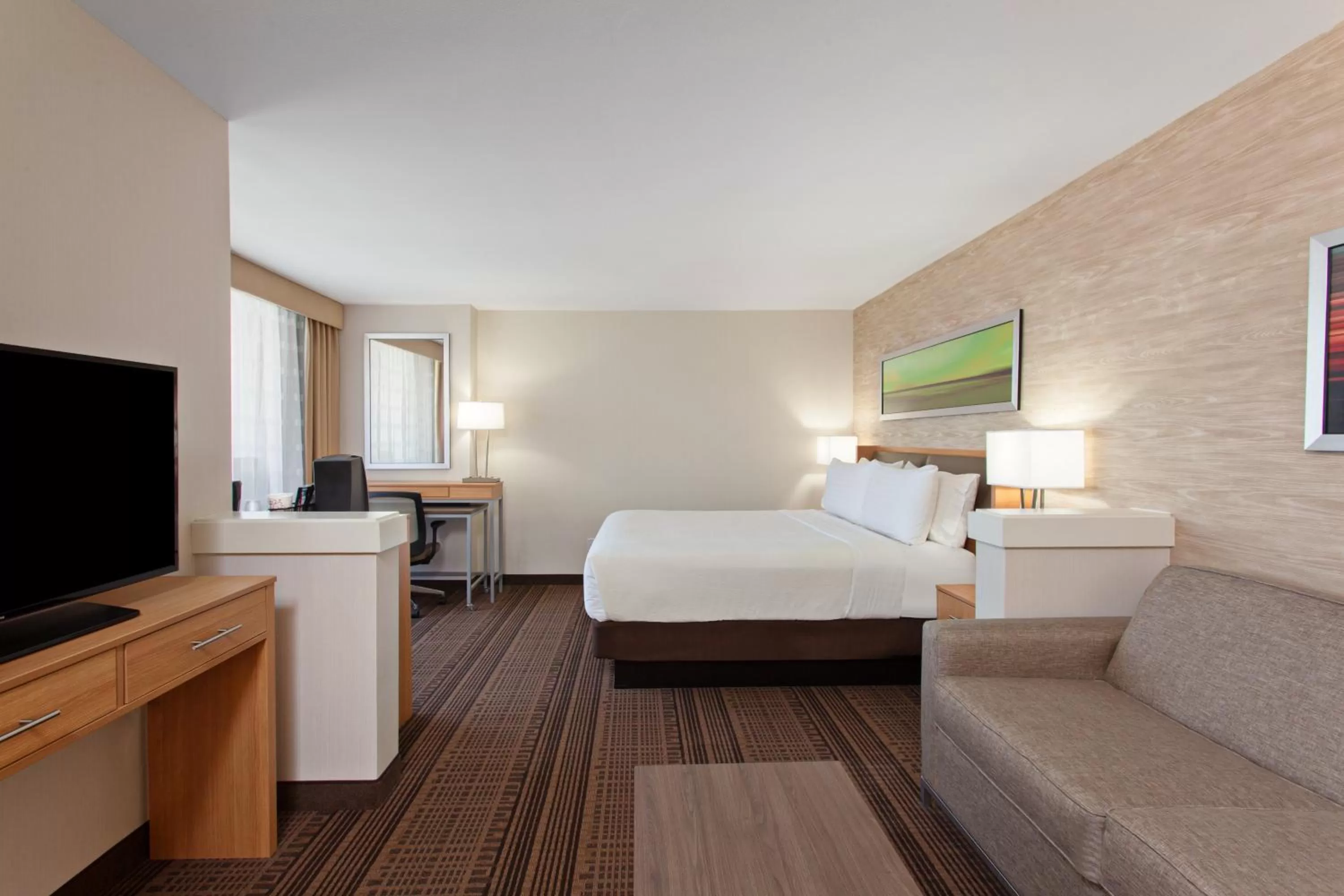 King Suite - Non-Smoking in Holiday Inn Diamond Bar - Pomona, an IHG Hotel