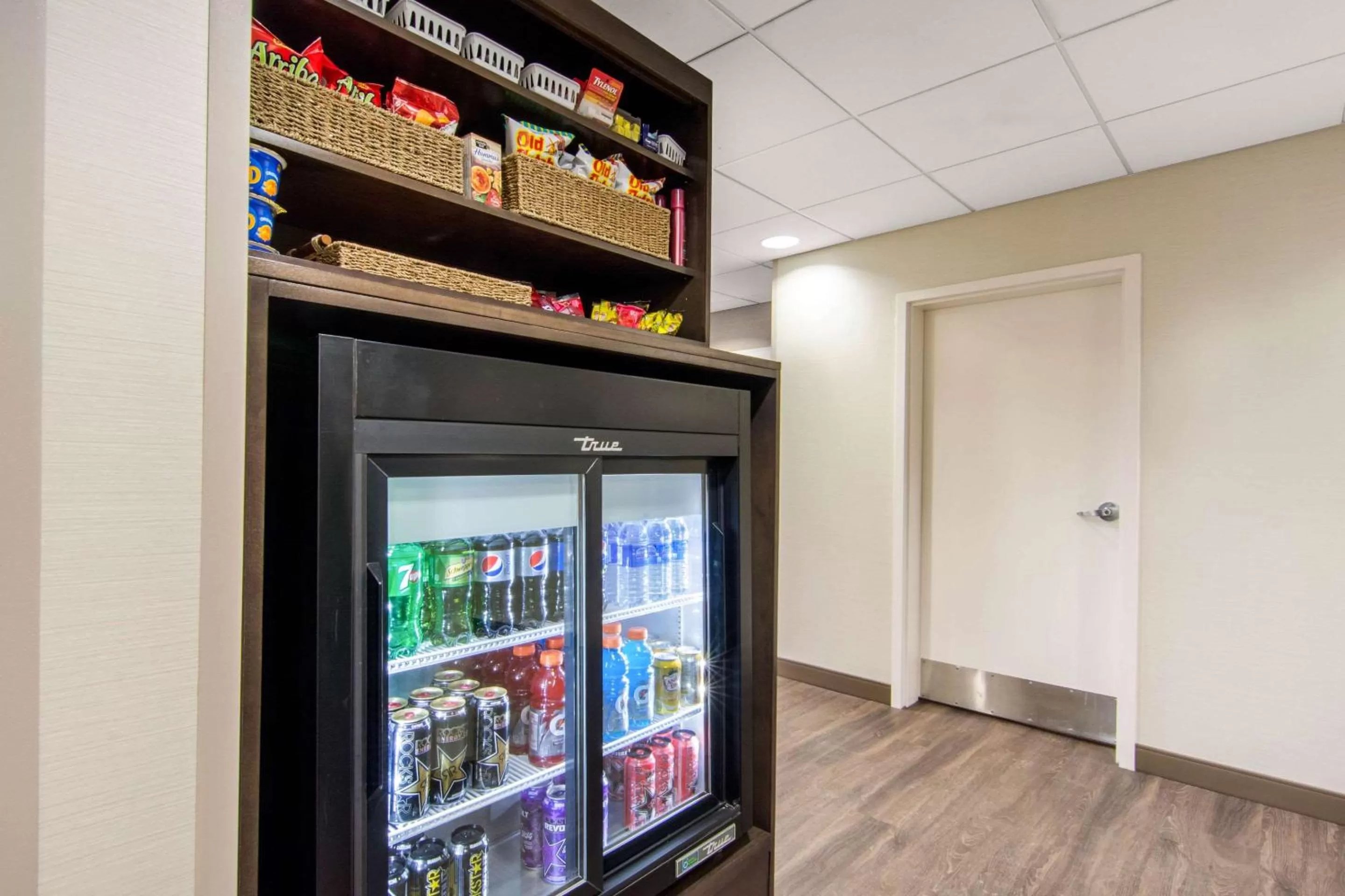 Food and drinks in Comfort Inn & Suites