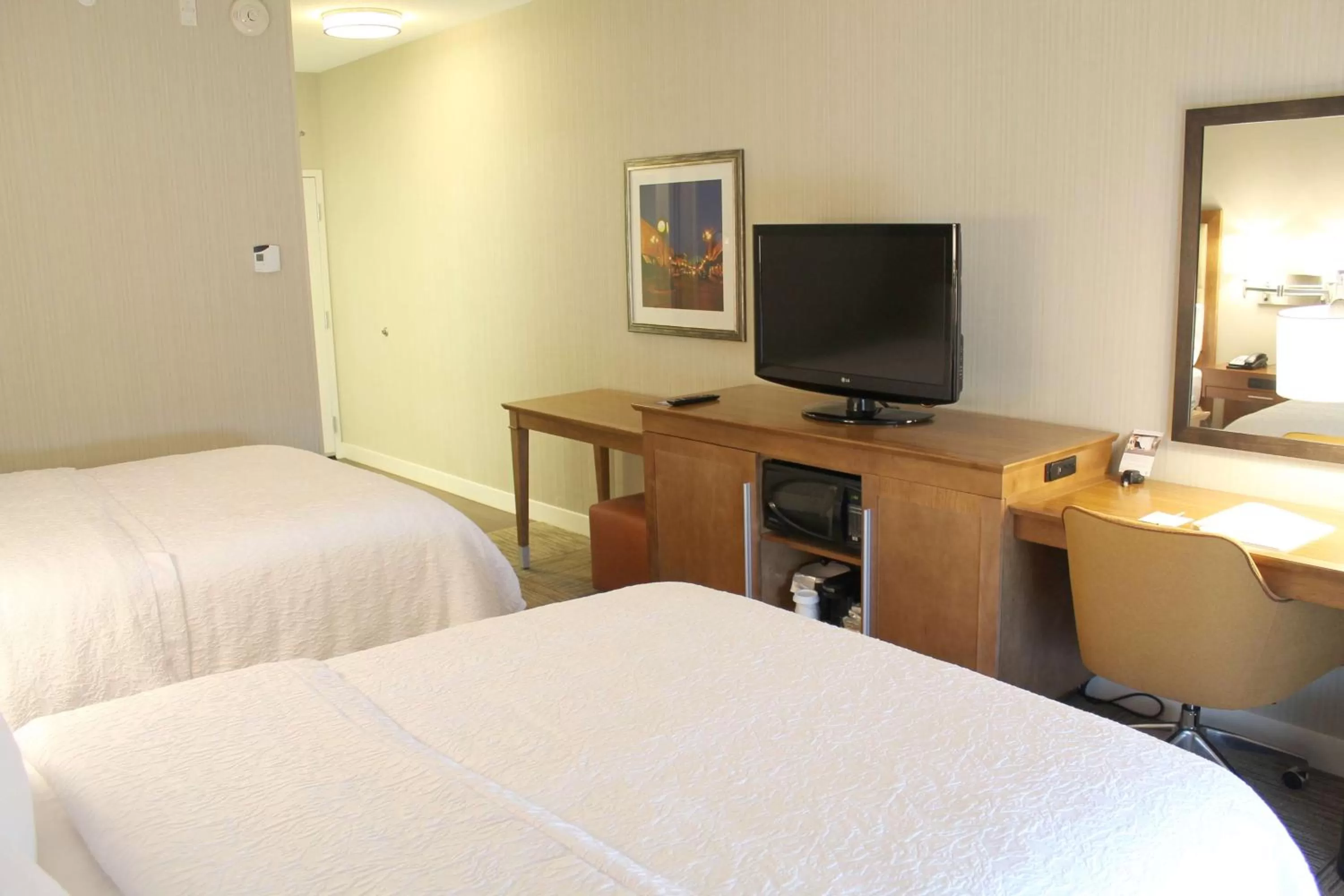 Queen Room with Two Queen Beds  - Mobility/Hearing Accessible - Non-Smoking in Hampton Inn Cape Girardeau I-55 East, MO