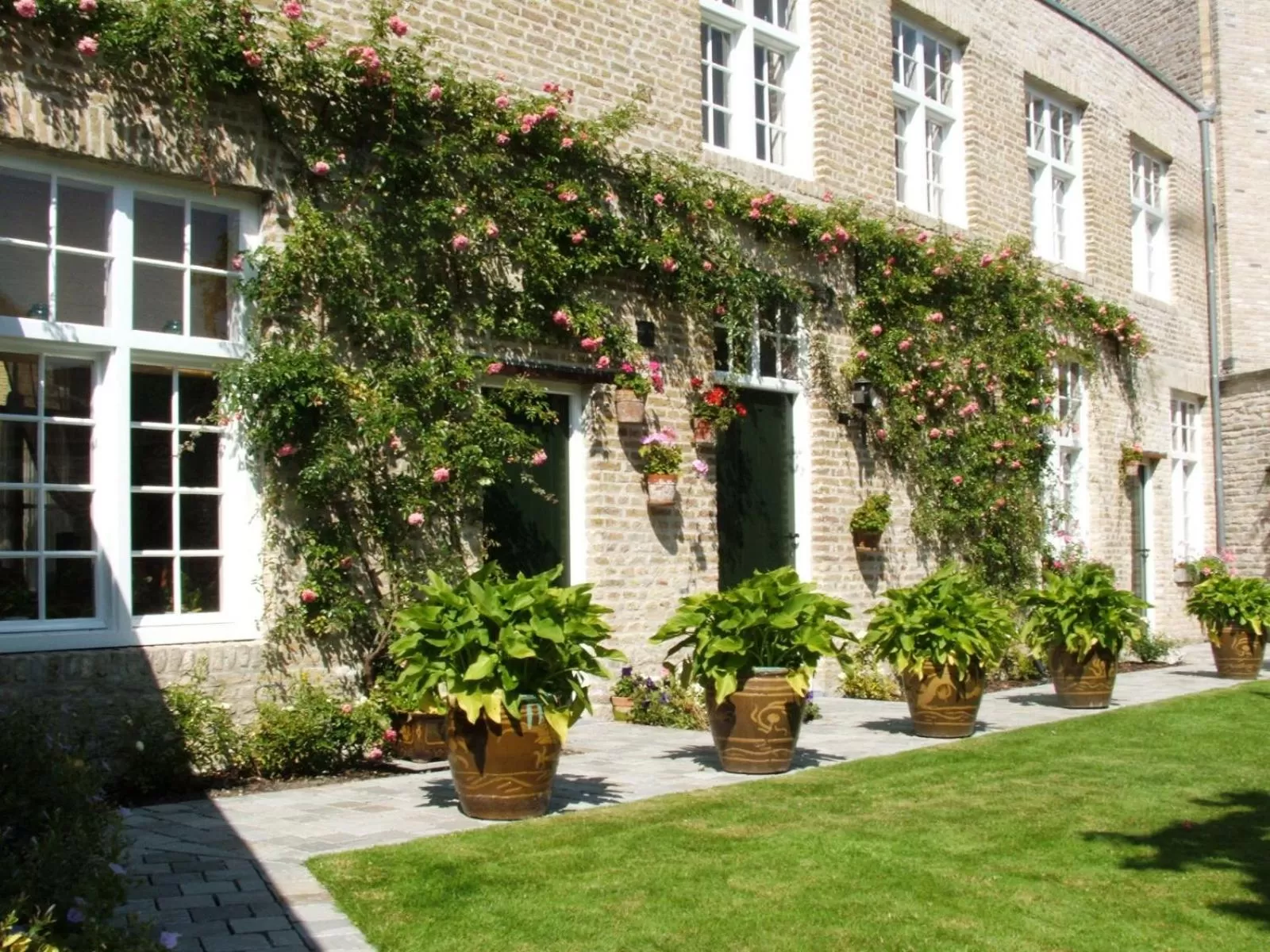 Garden, Property Building in B&B Auberge De Klasse