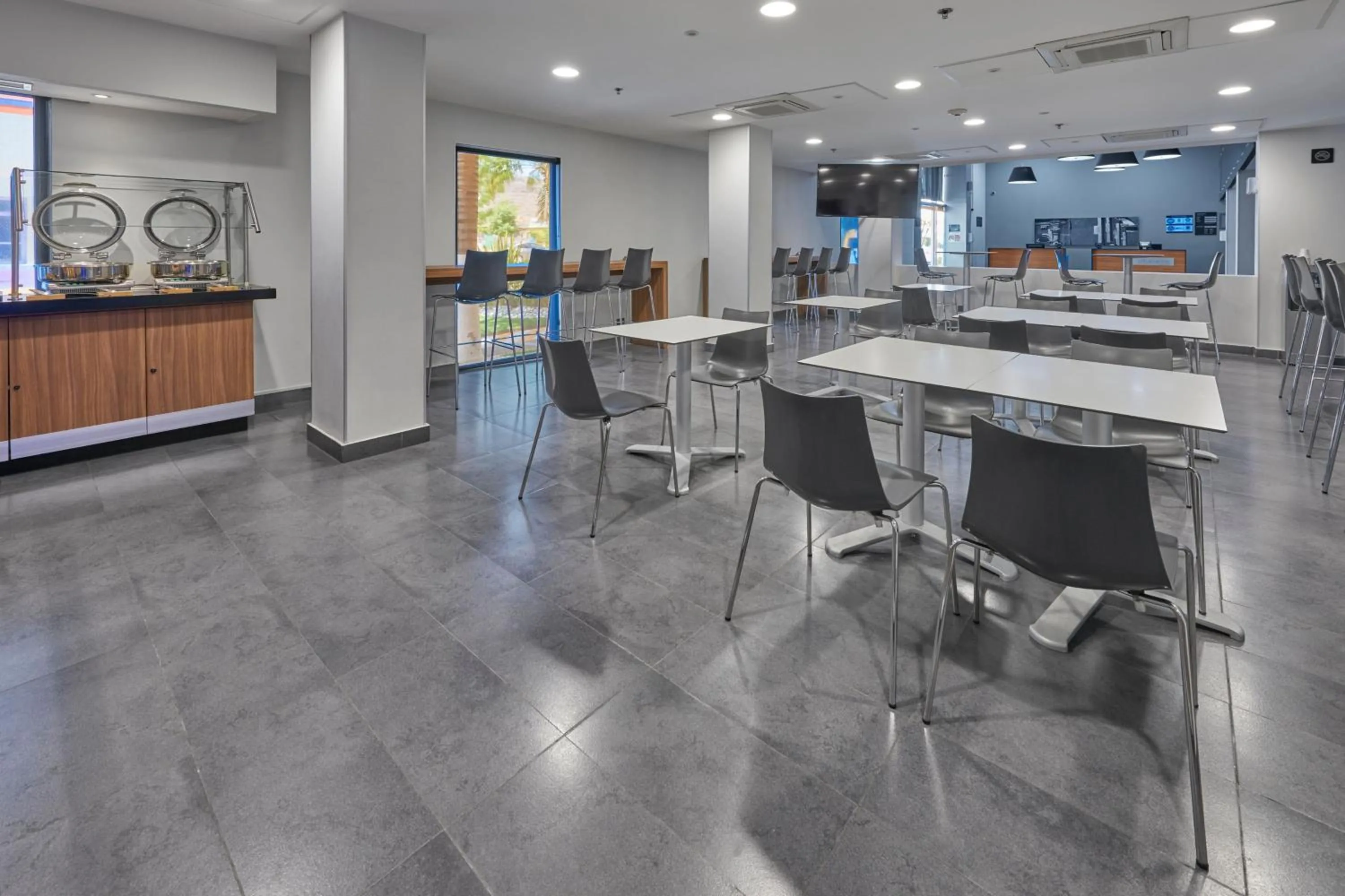 Breakfast in City Express by Marriott Irapuato