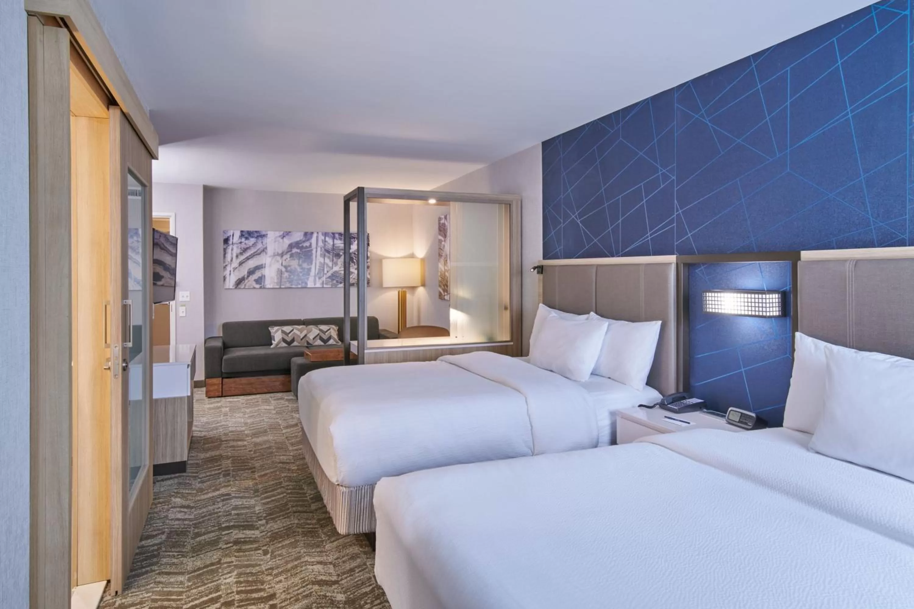 Bedroom, Bed in SpringHill Suites by Marriott Detroit Dearborn