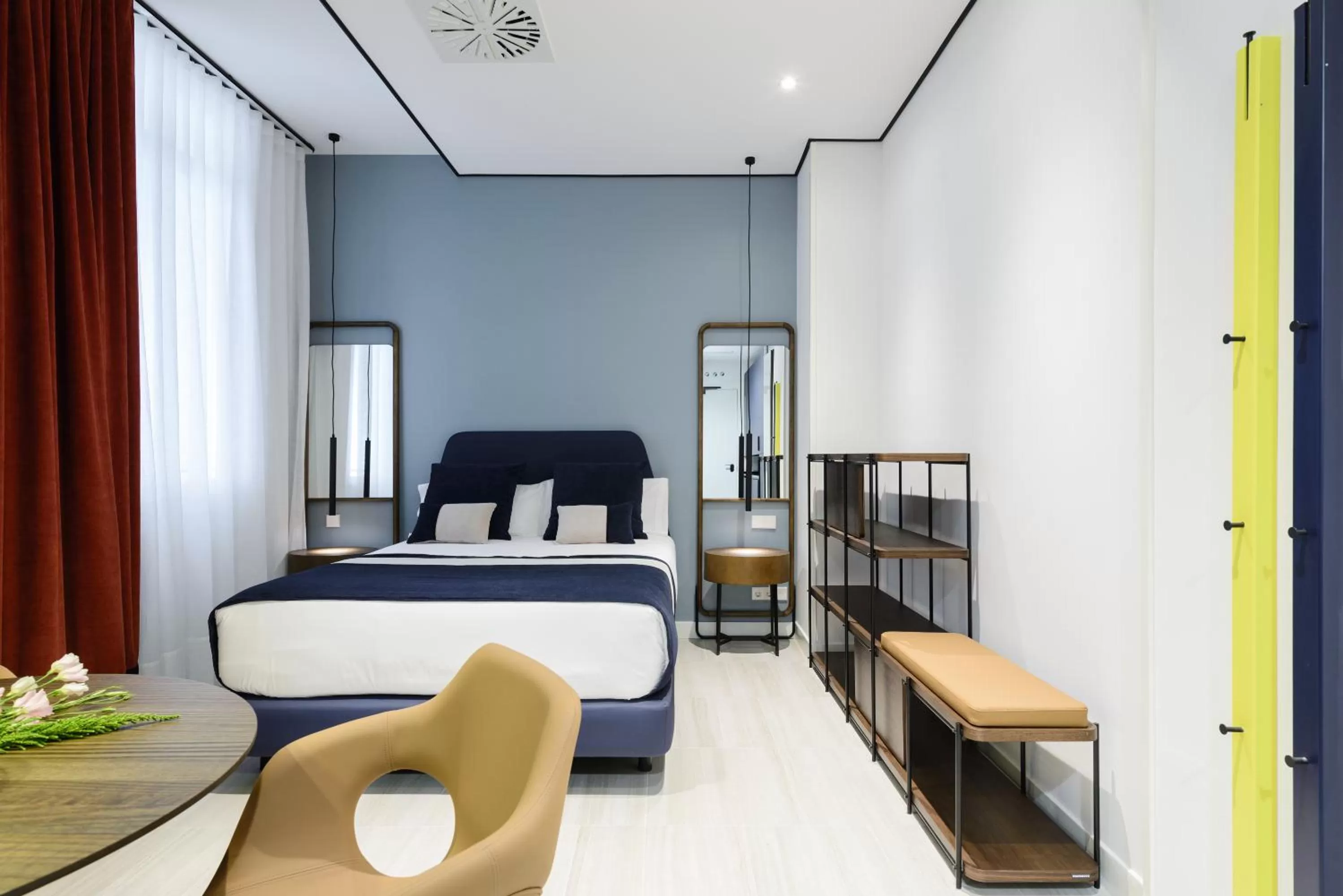 Seating area, Bed in Smartrental Collection Gran Vía Centric