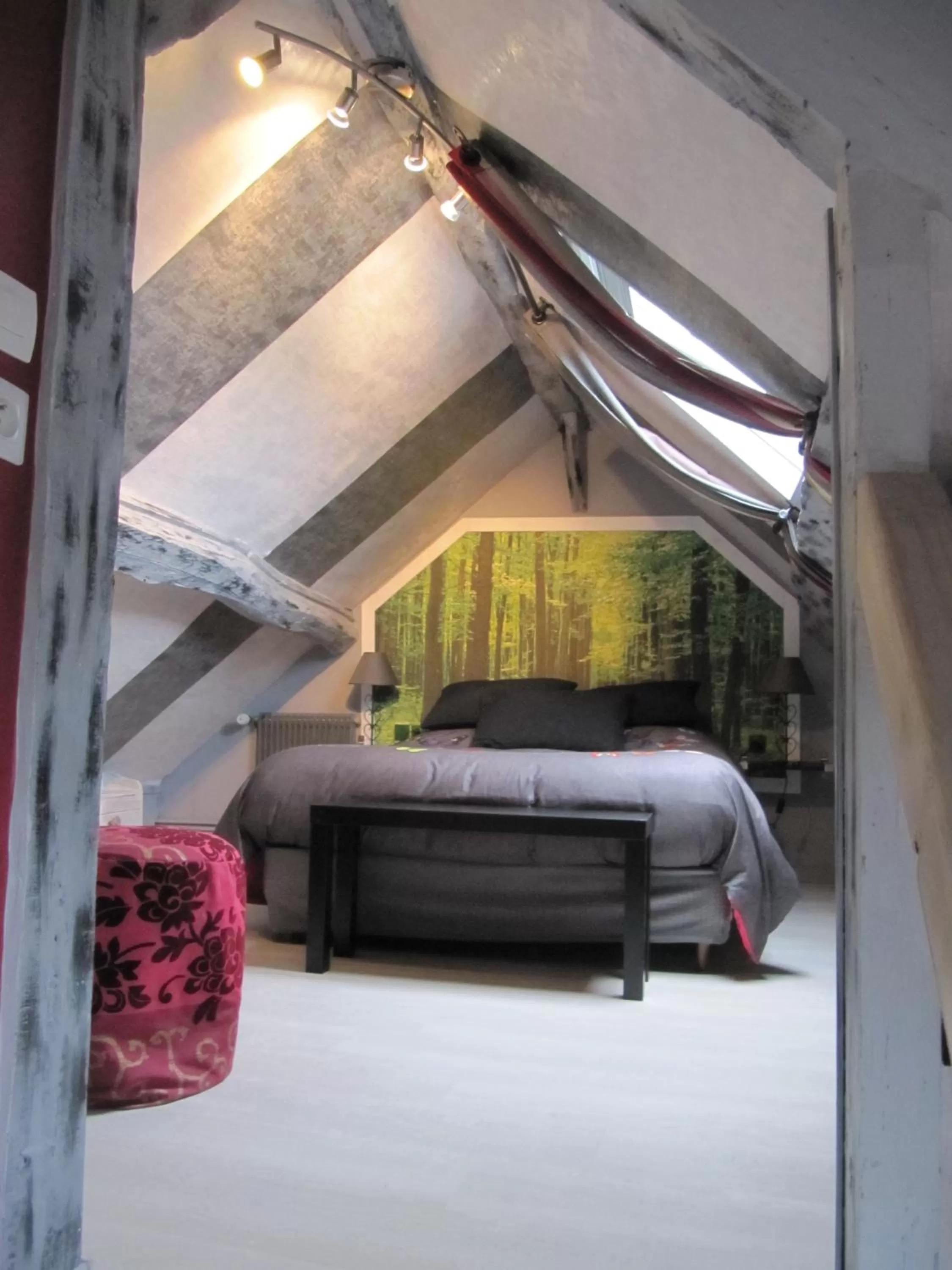 Bed in La Roseraie du Prieure