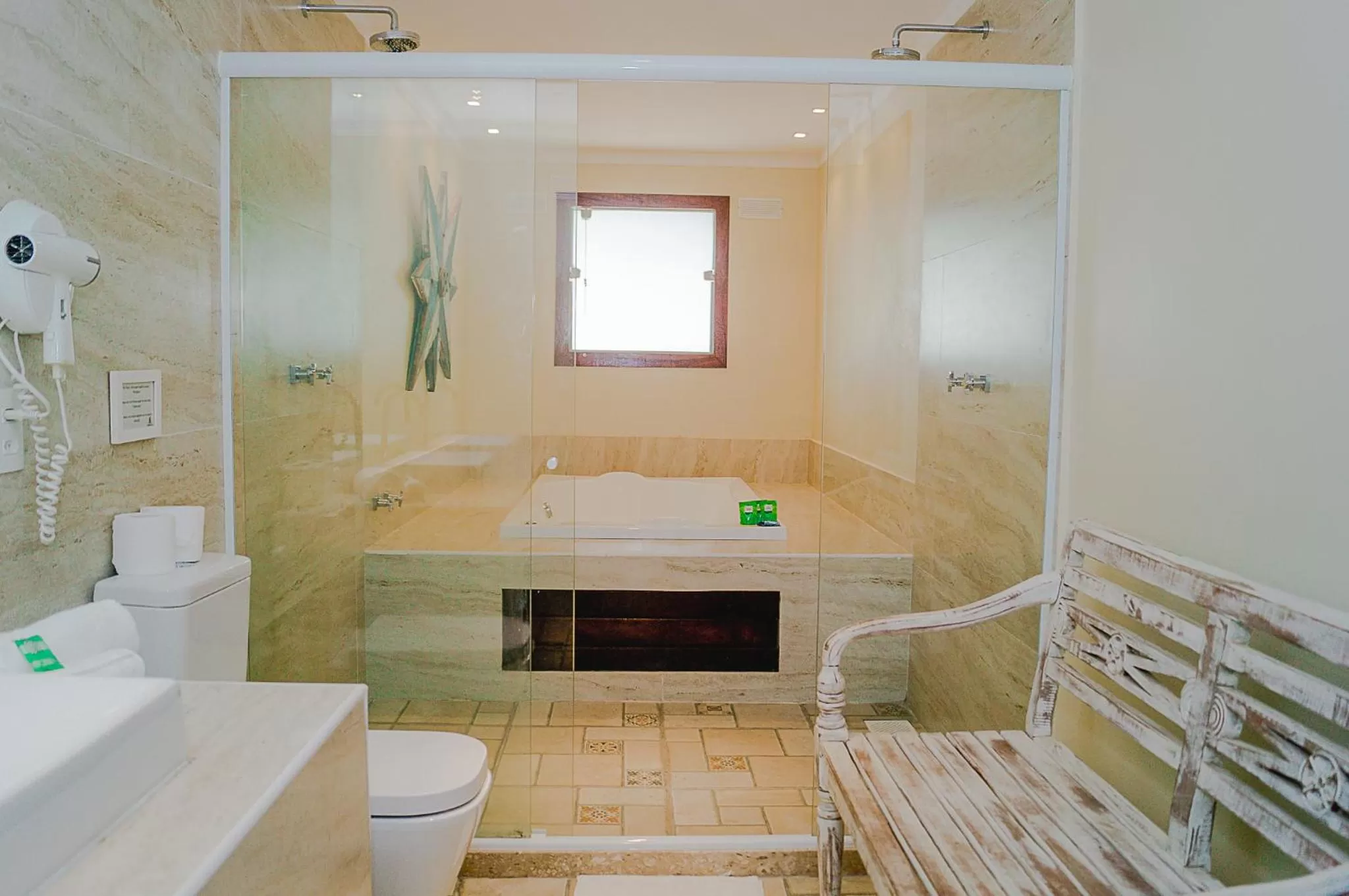 Bathroom in Pousada La Dolce Vita