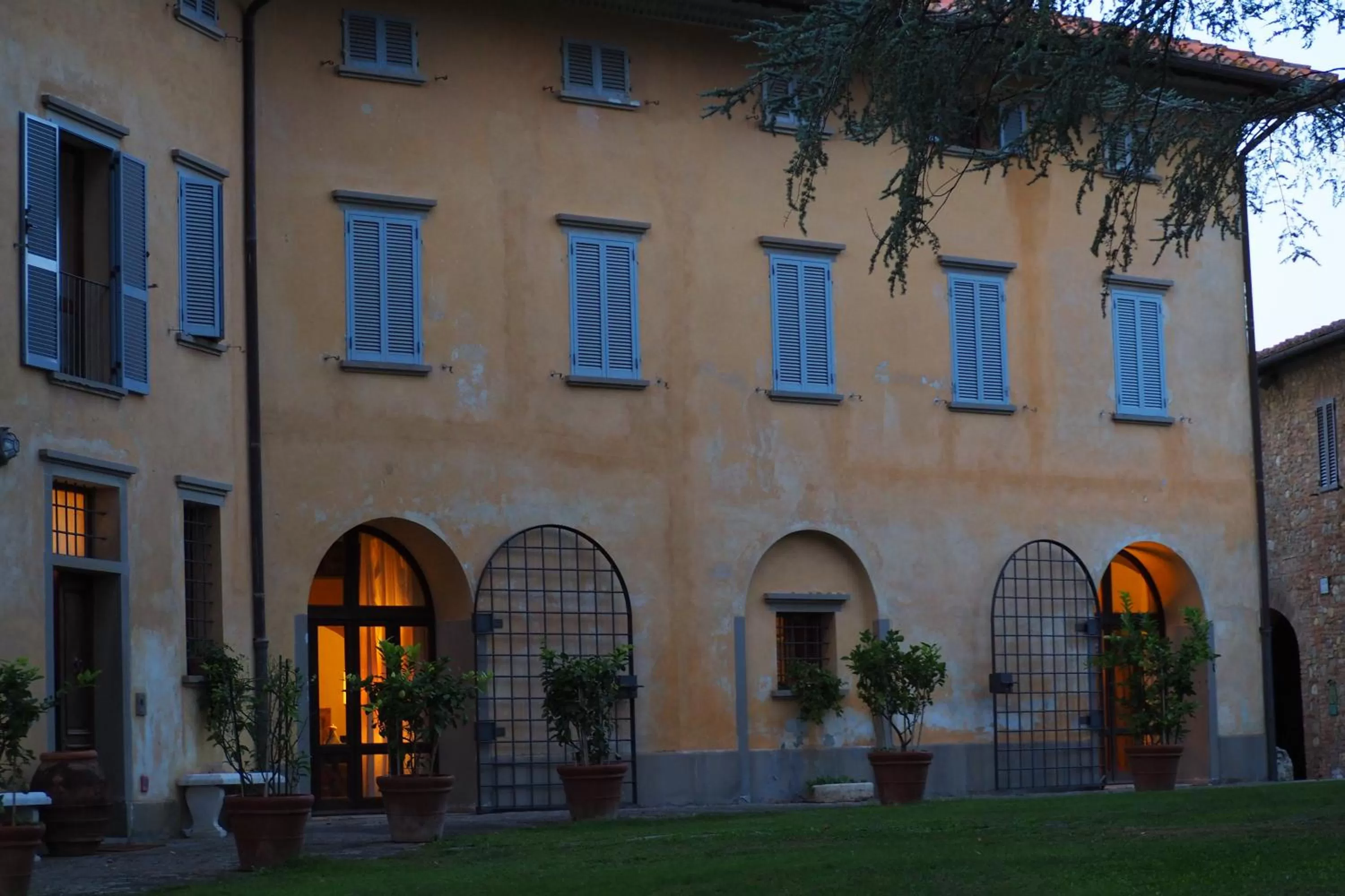 Property building in Borgo La Torre alle Tolfe