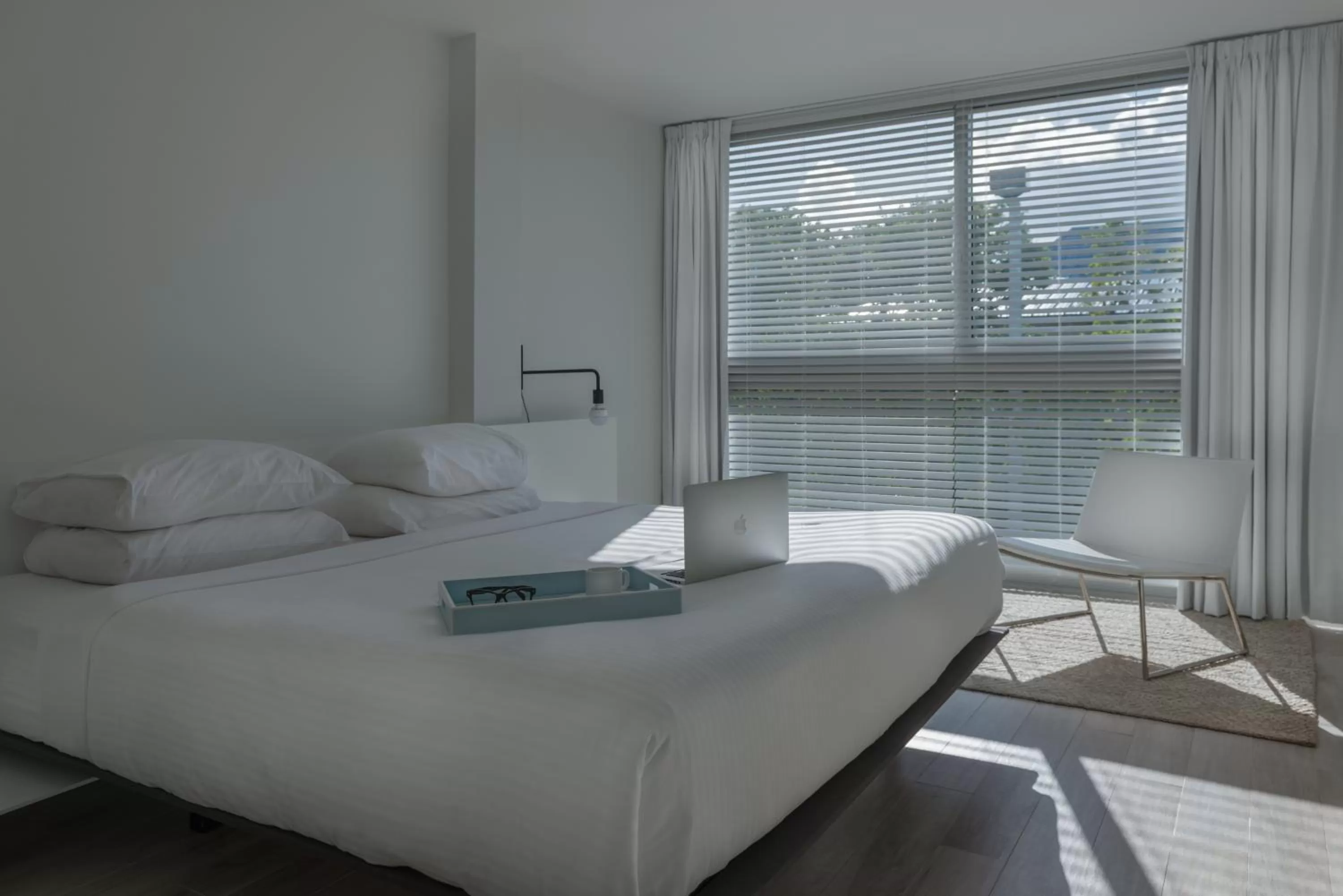 Bedroom, Bed in Beach Haus Key Biscayne Contemporary Apartments