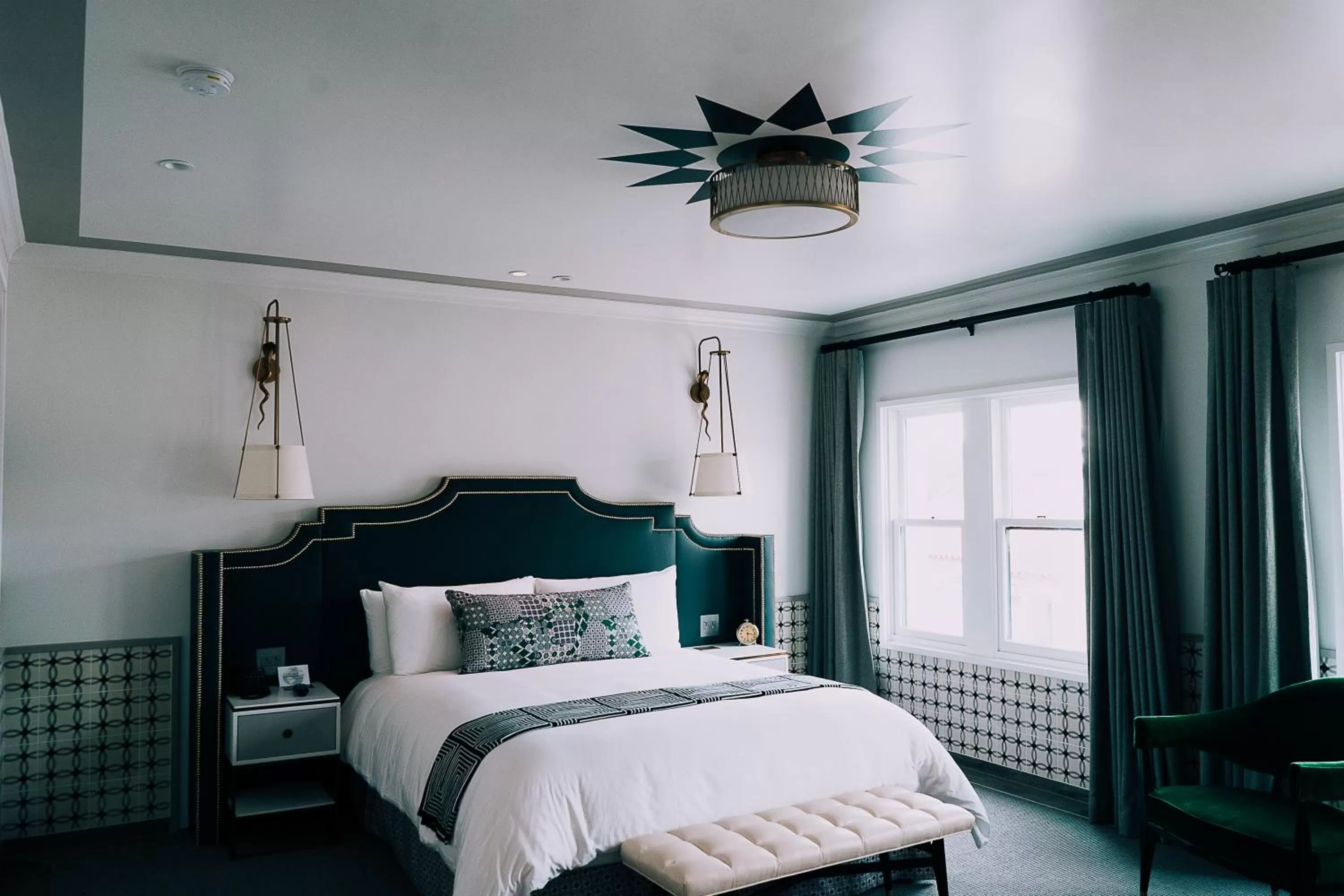 Bed in Hotel Californian