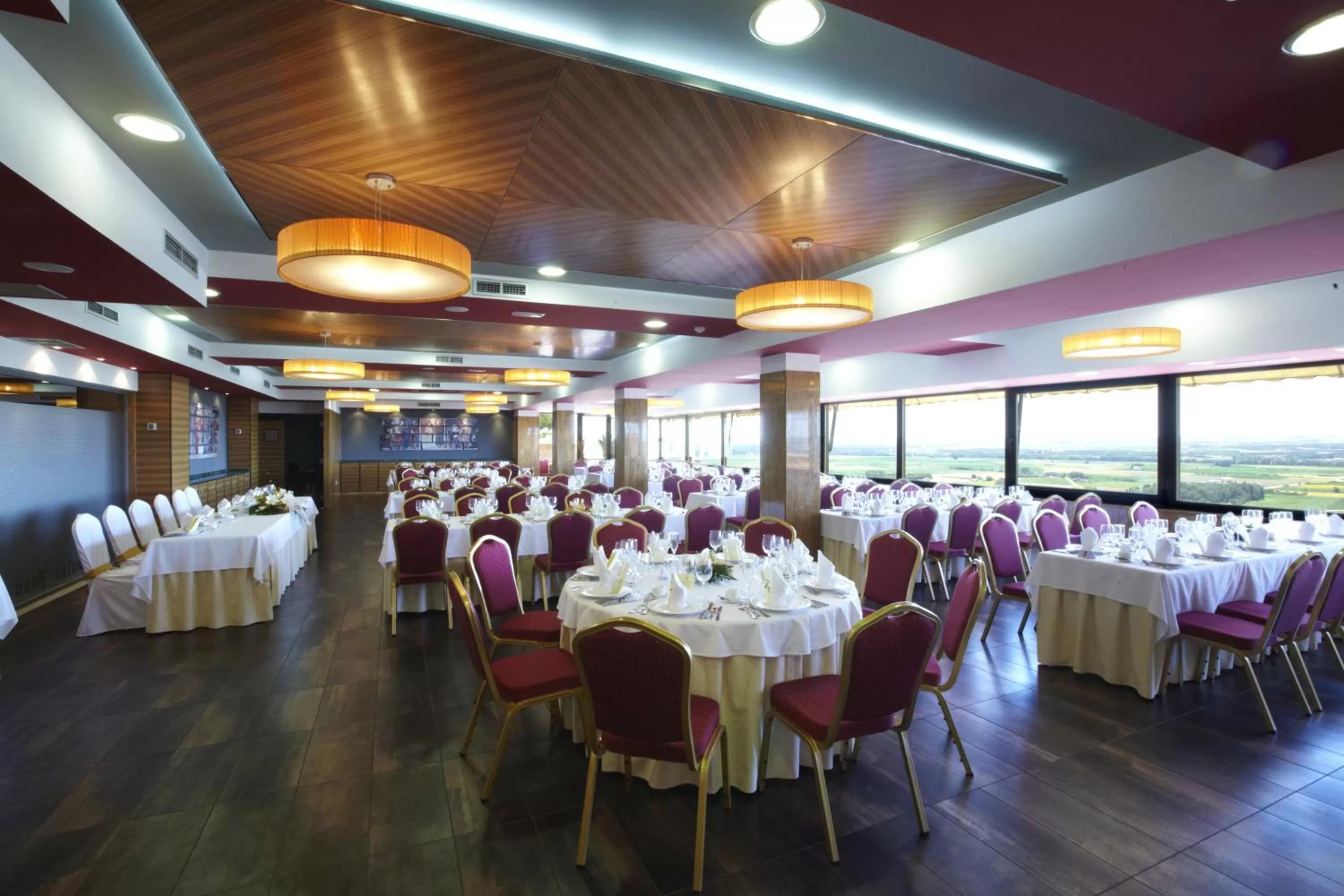 Restaurant/places to eat in Hospedium Hotel Juan II