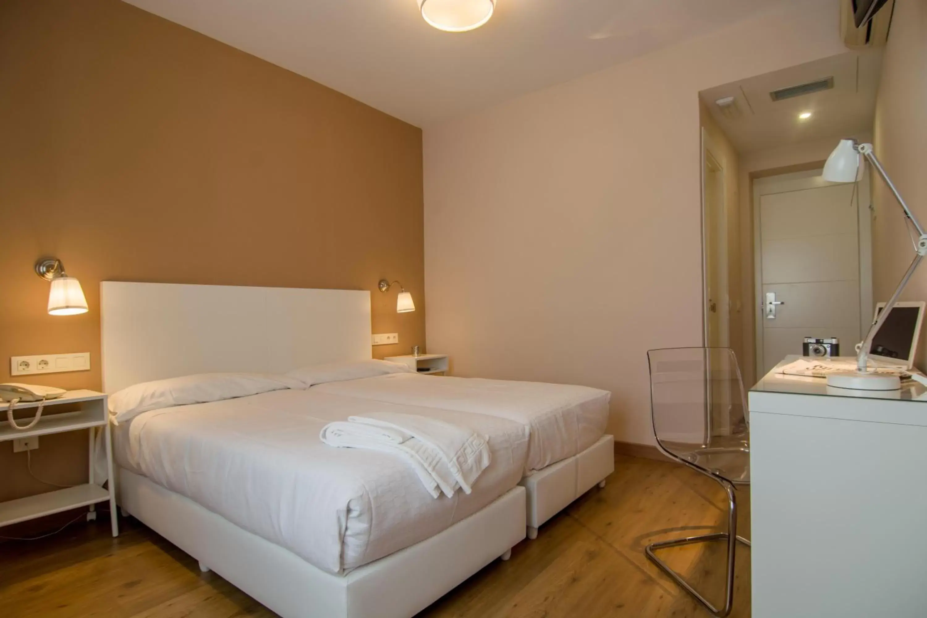 Comfort Double Room in Hotel Los Cigarrales Comfort Double Room in Hotel Los Cigarrales