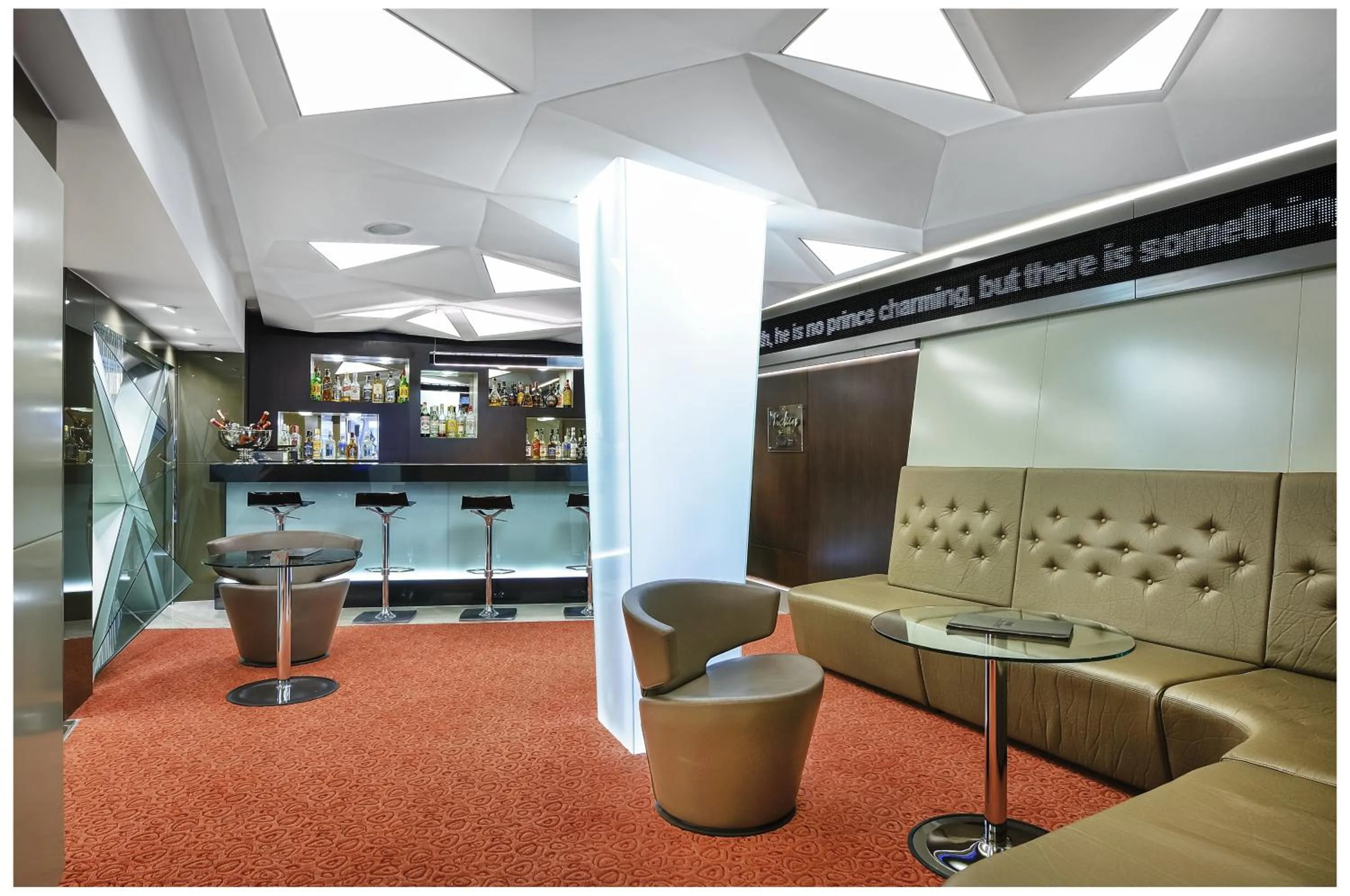 Lounge or bar in Cartoon Hotel