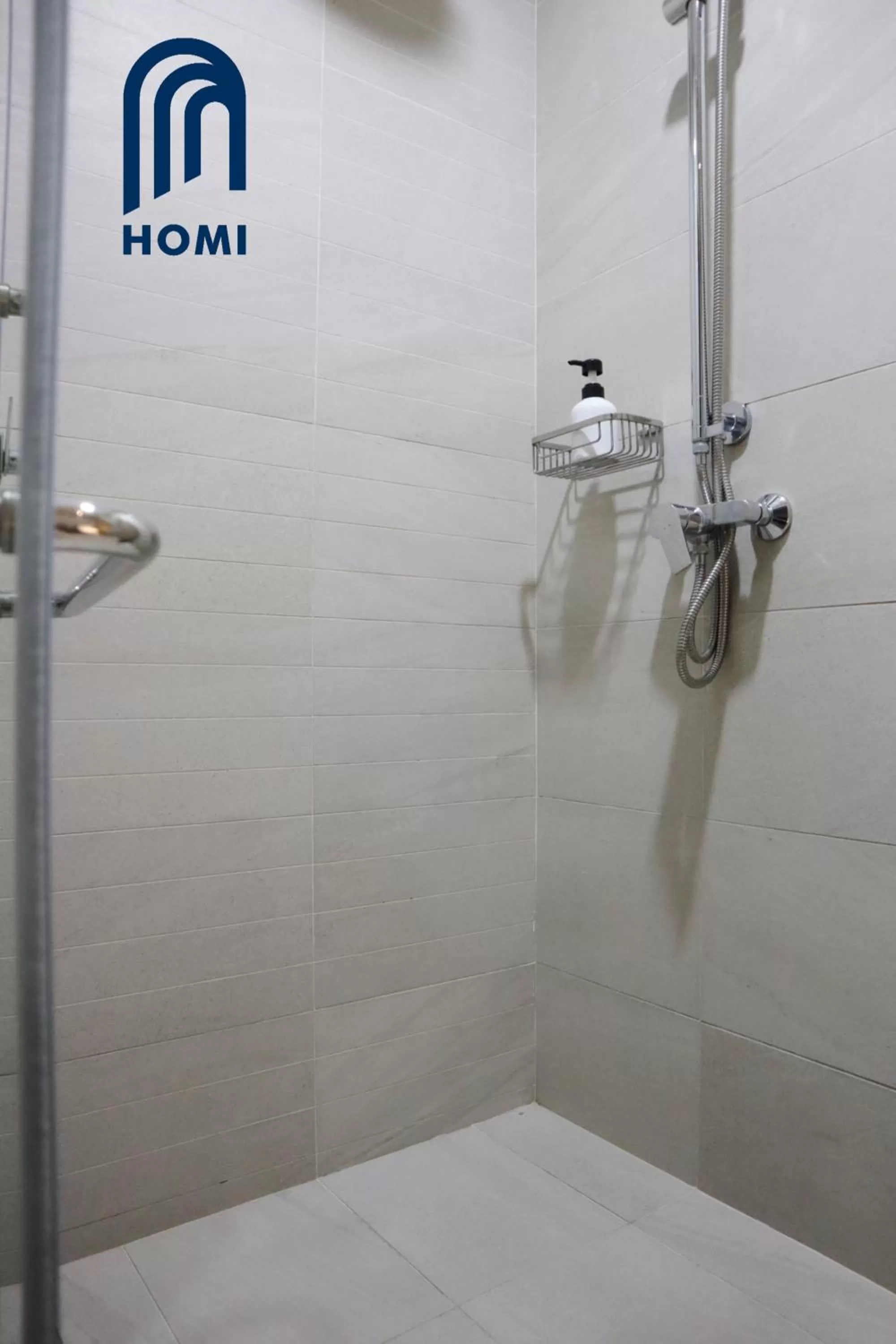 Shower in Homi Breeze at Sutera Avenue 和逸微风