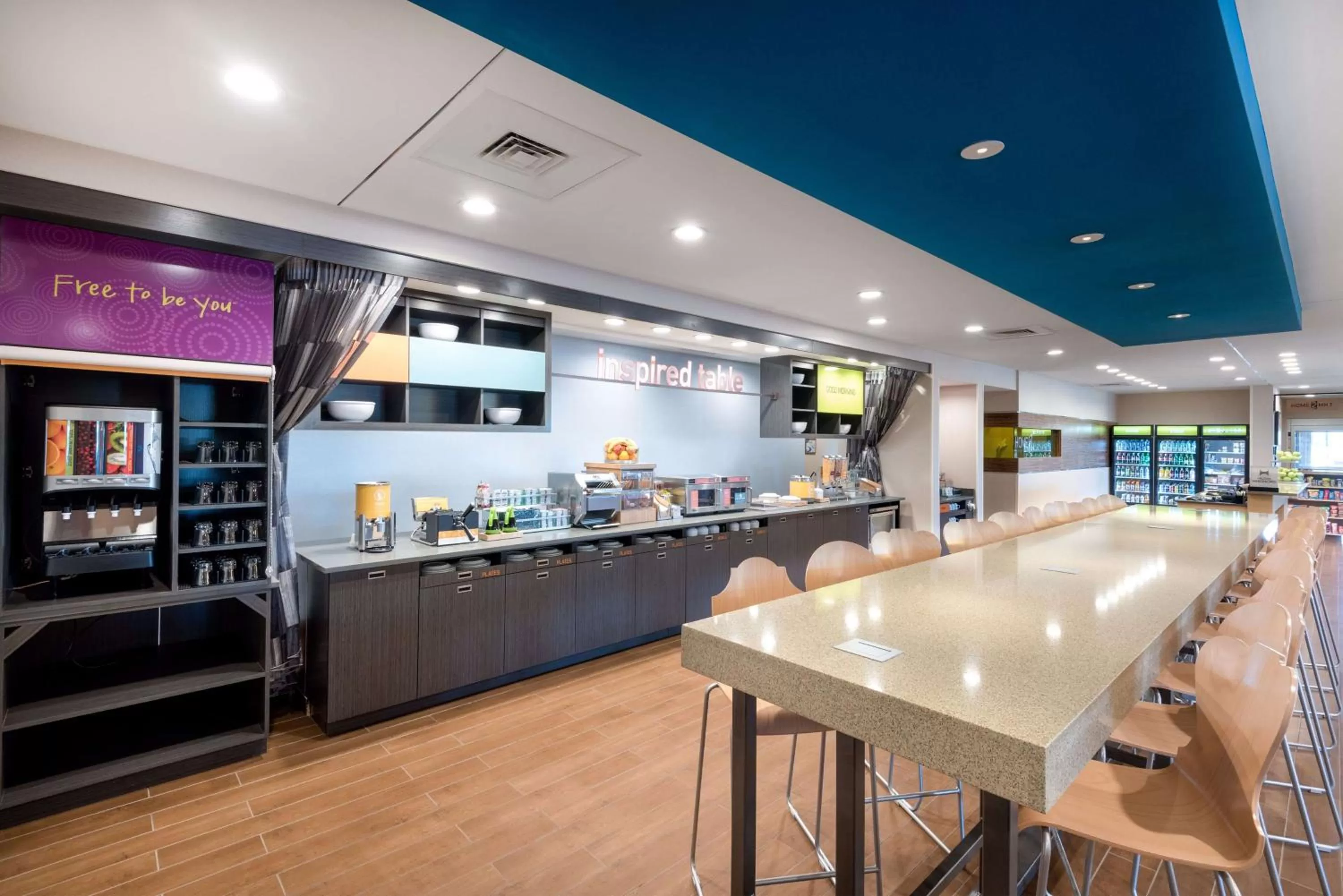 Breakfast in Home2 Suites by Hilton Charlotte University Research Park