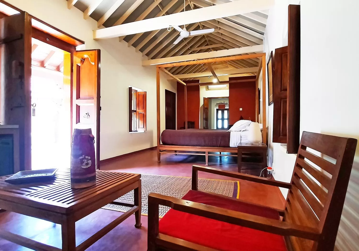Photo of the whole room, Seating Area in Saratha Vilas Chettinad