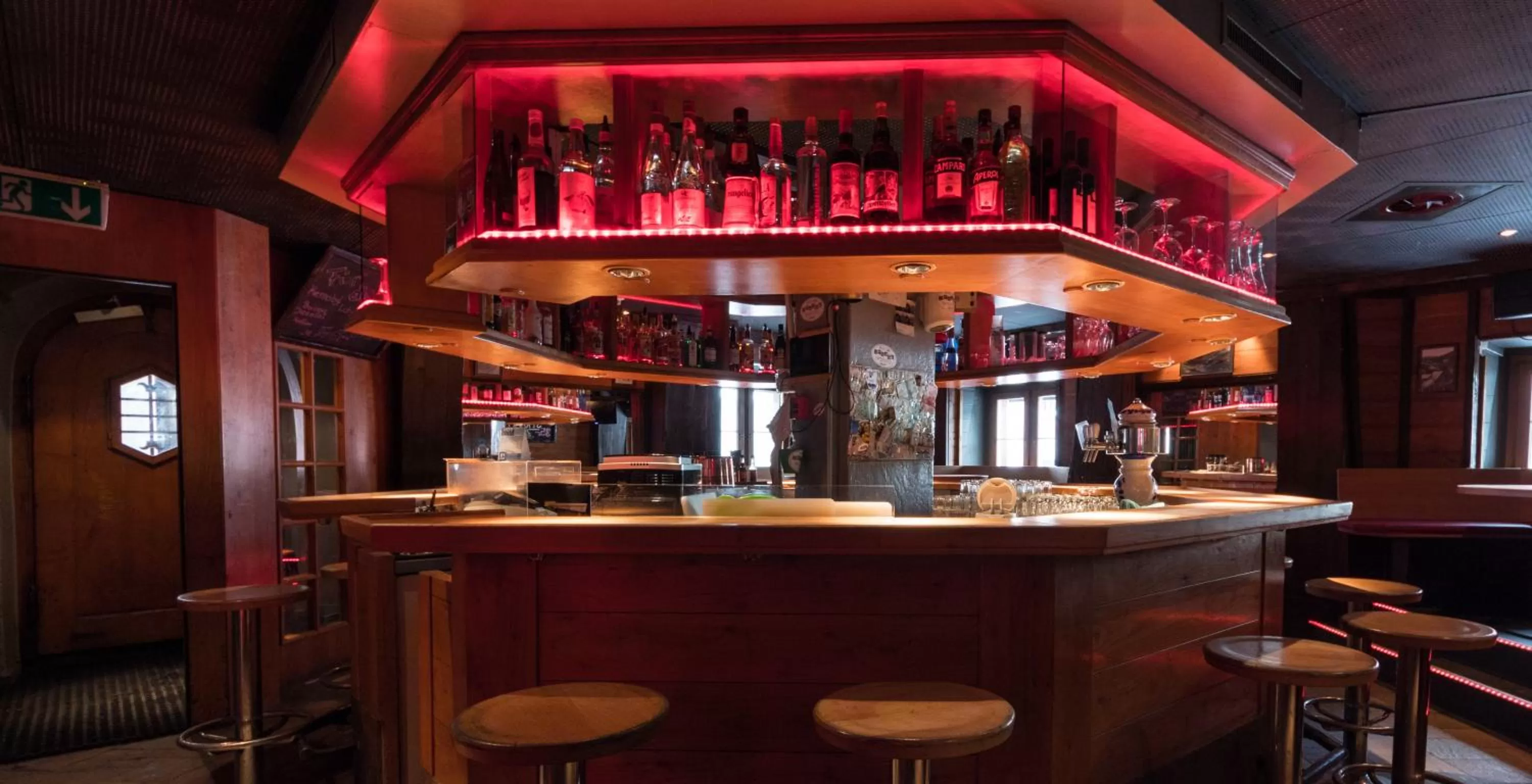 Lounge or bar in Hotel Davoserhof by Mountain Hotels