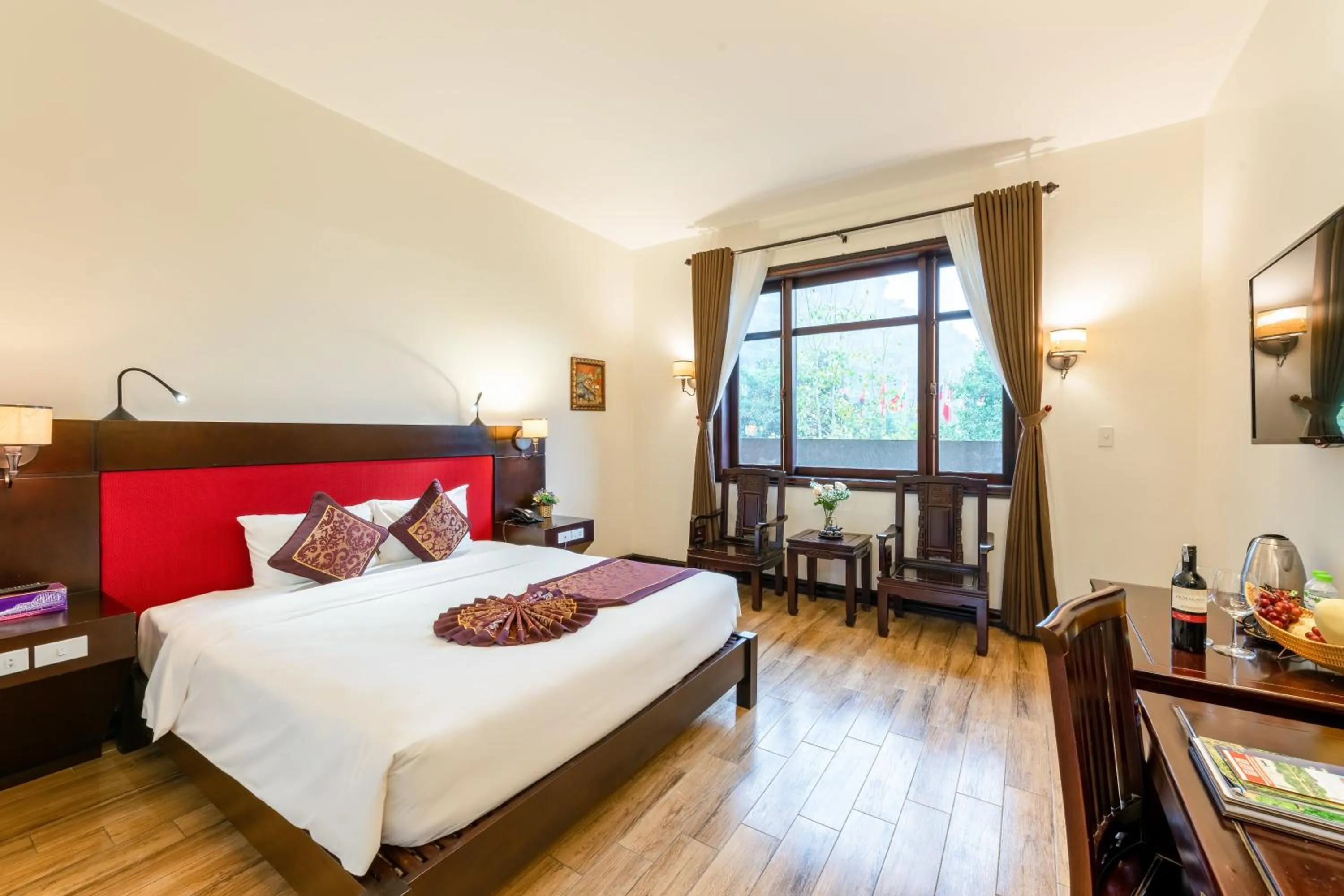 Photo of the whole room, Bed in Khách xá Bái Đính