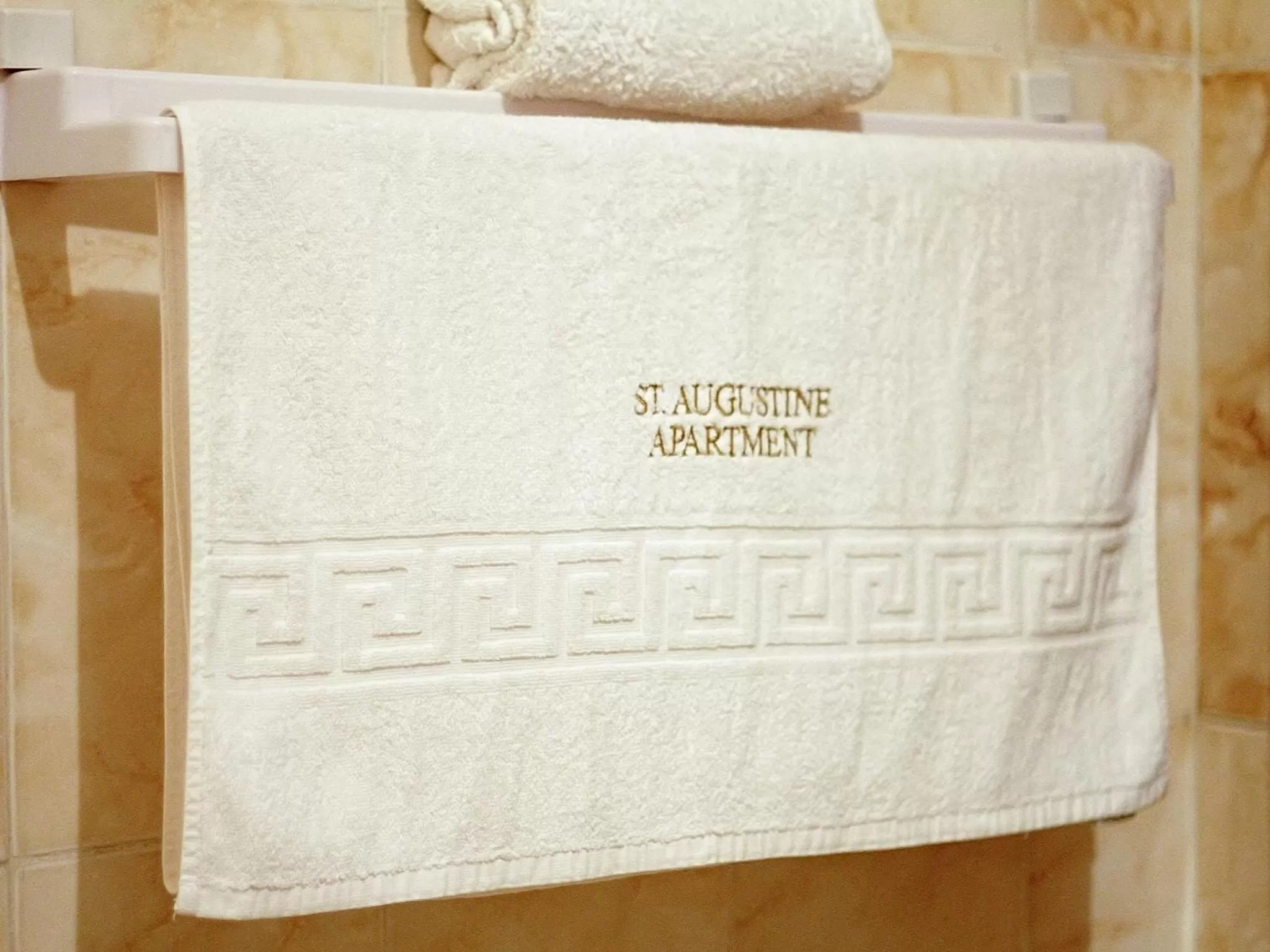 Bathroom in St Augustine Apart & Hotel