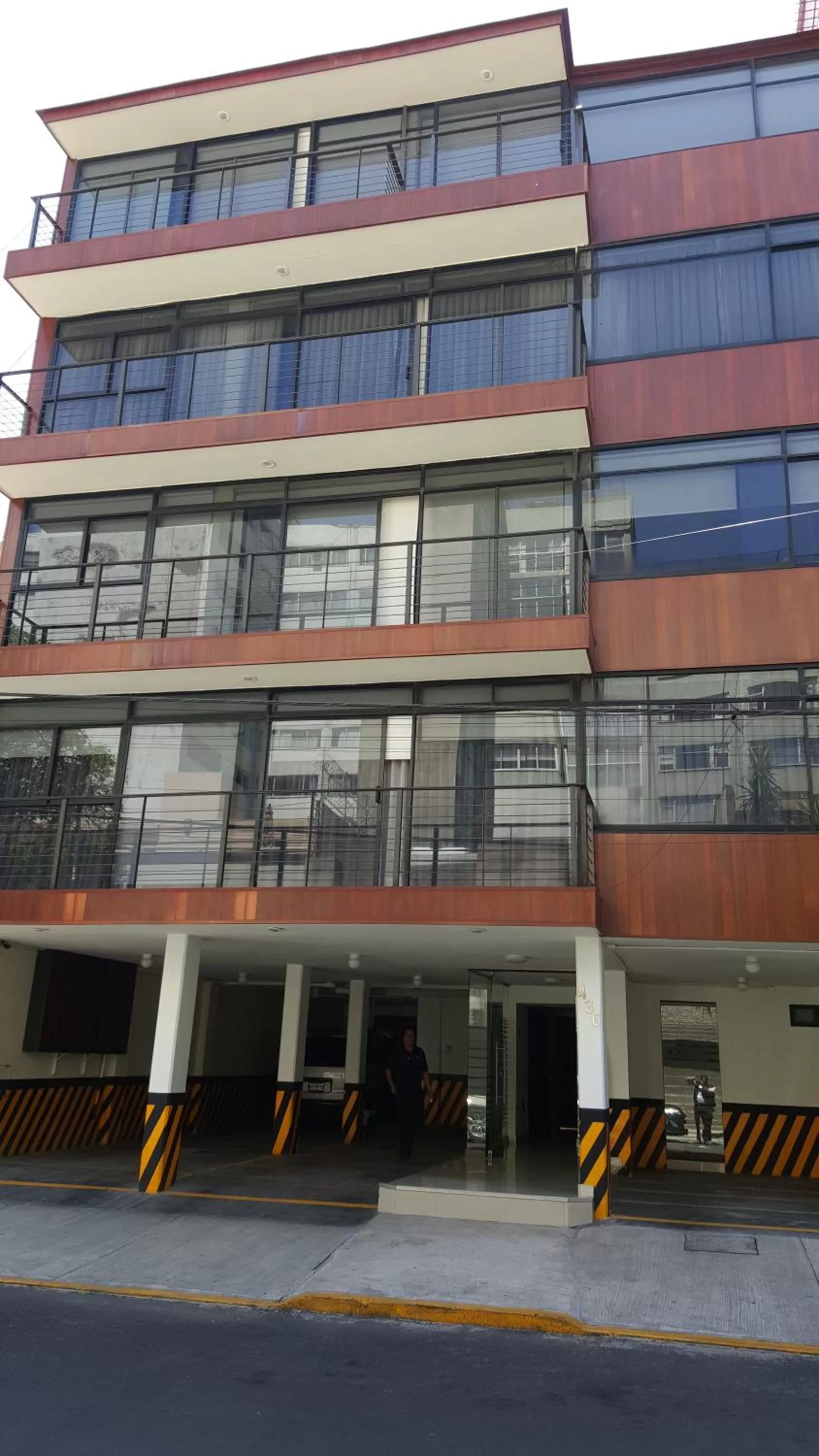 Decorative detail in Grupo Kings Suites -Platon 436