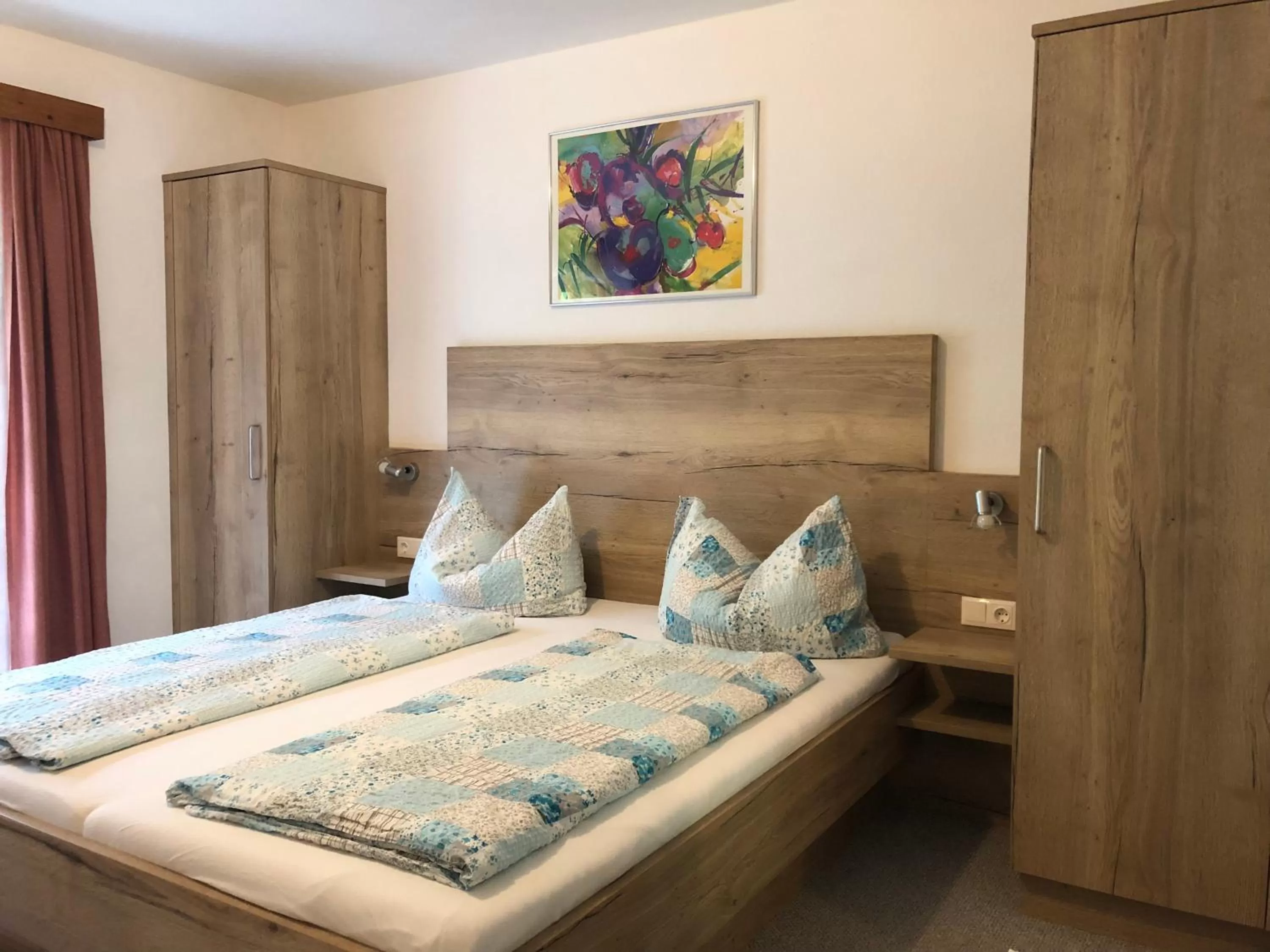 Bed in Gästehaus Lackner