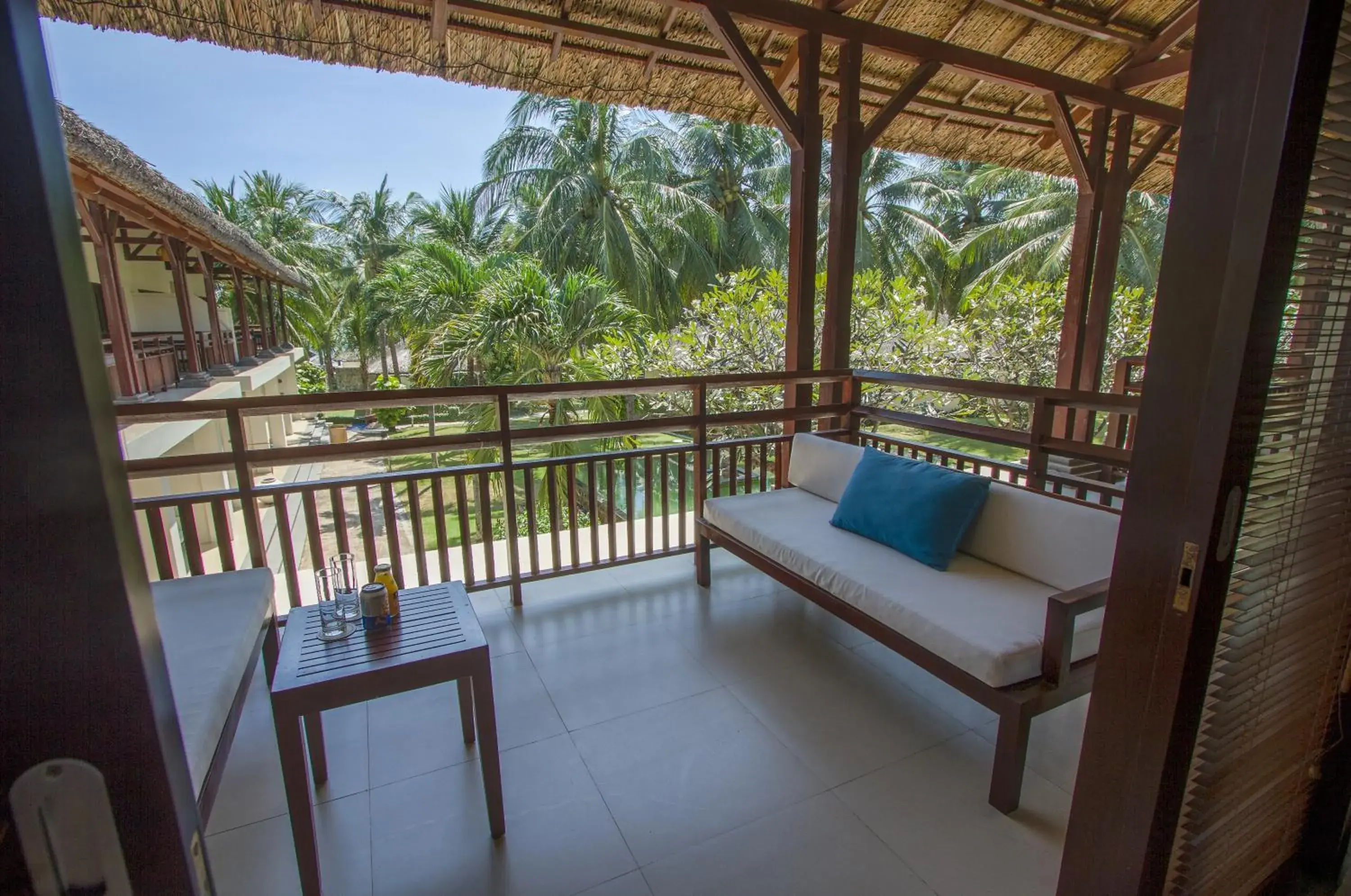 Superior Double or Twin Room with Balcony and Garden View in Blue Ocean Resort Superior Double or Twin Room with Balcony and Garden View in Blue Ocean Resort