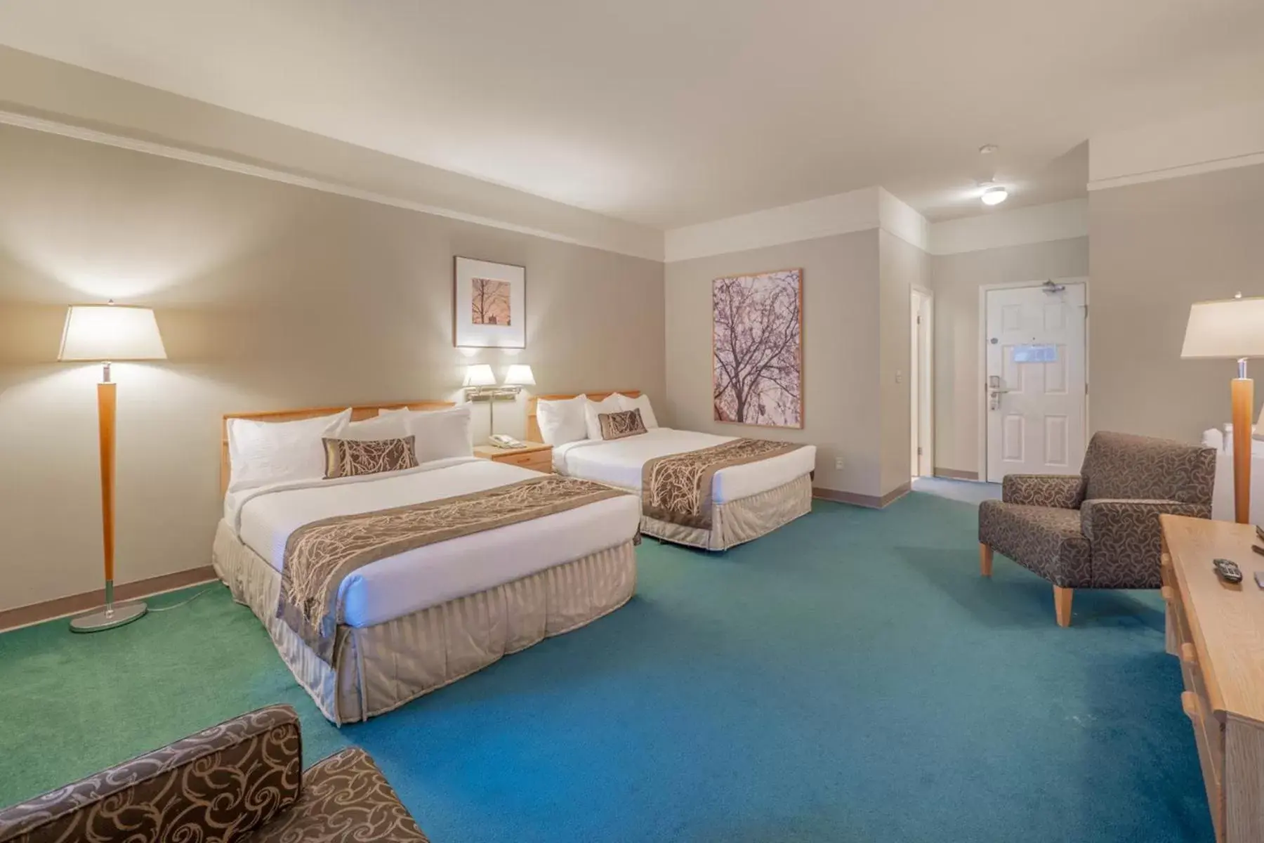 Standard Queen Room (NOT Pet Friendly) in The Cedars Inn Hotel & Convention Centre Standard Queen Room (NOT Pet Friendly) in The Cedars Inn Hotel & Convention Centre