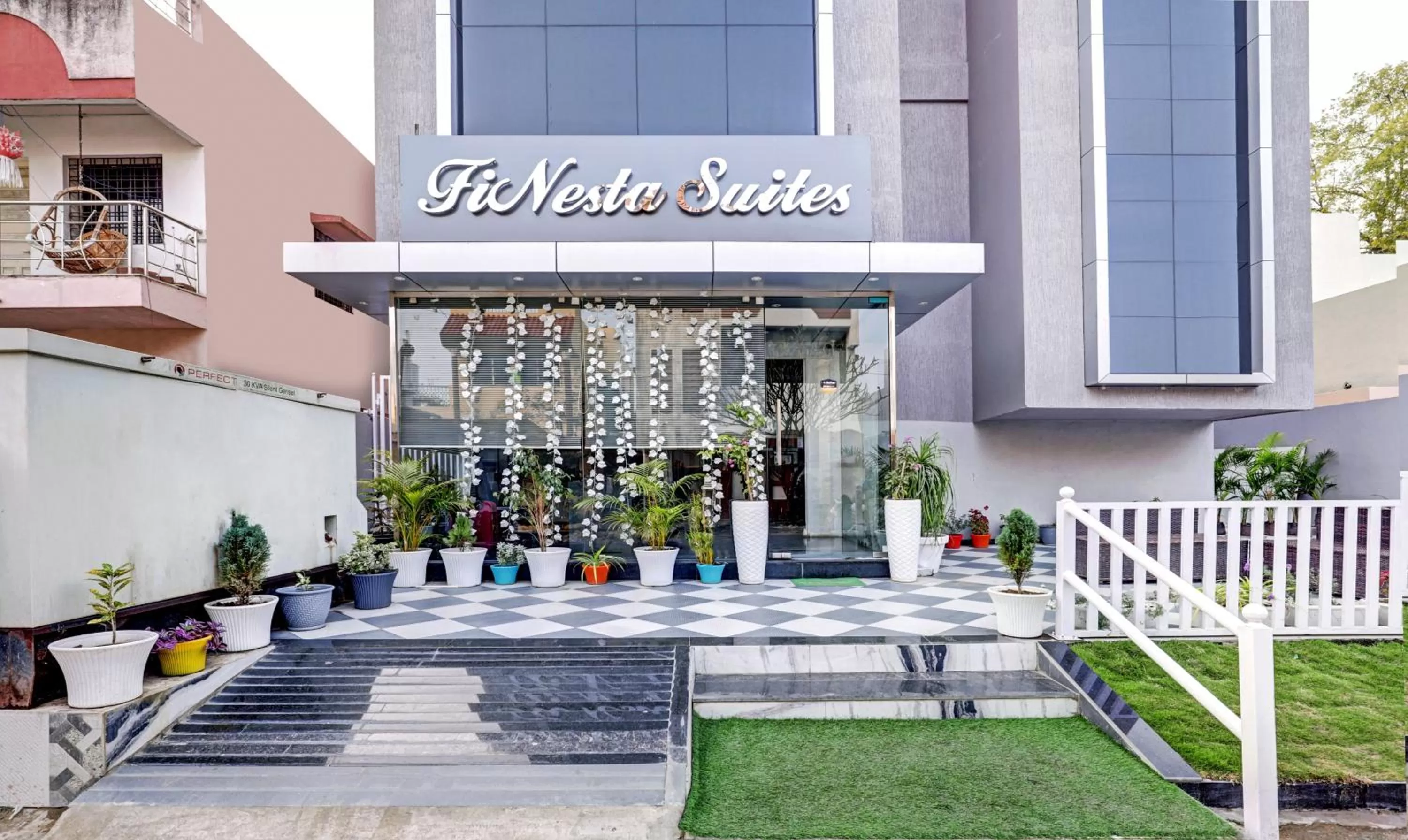 Treebo Trend Finesta Suites Wardha Road