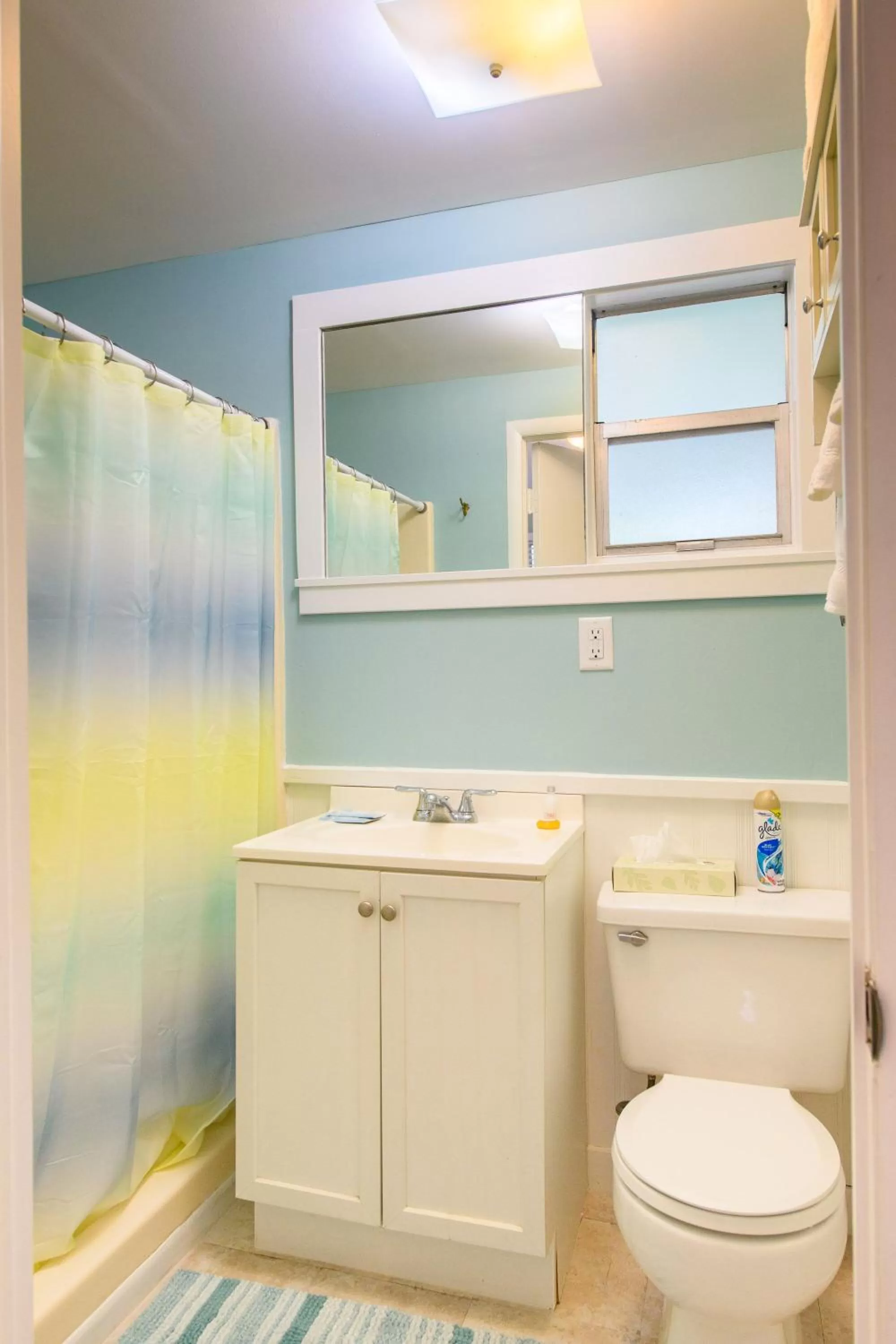 Toilet in Old Colorado Inn