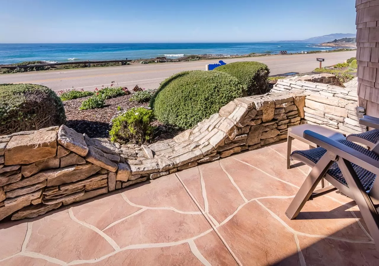 Balcony/Terrace in Little Sur Inn