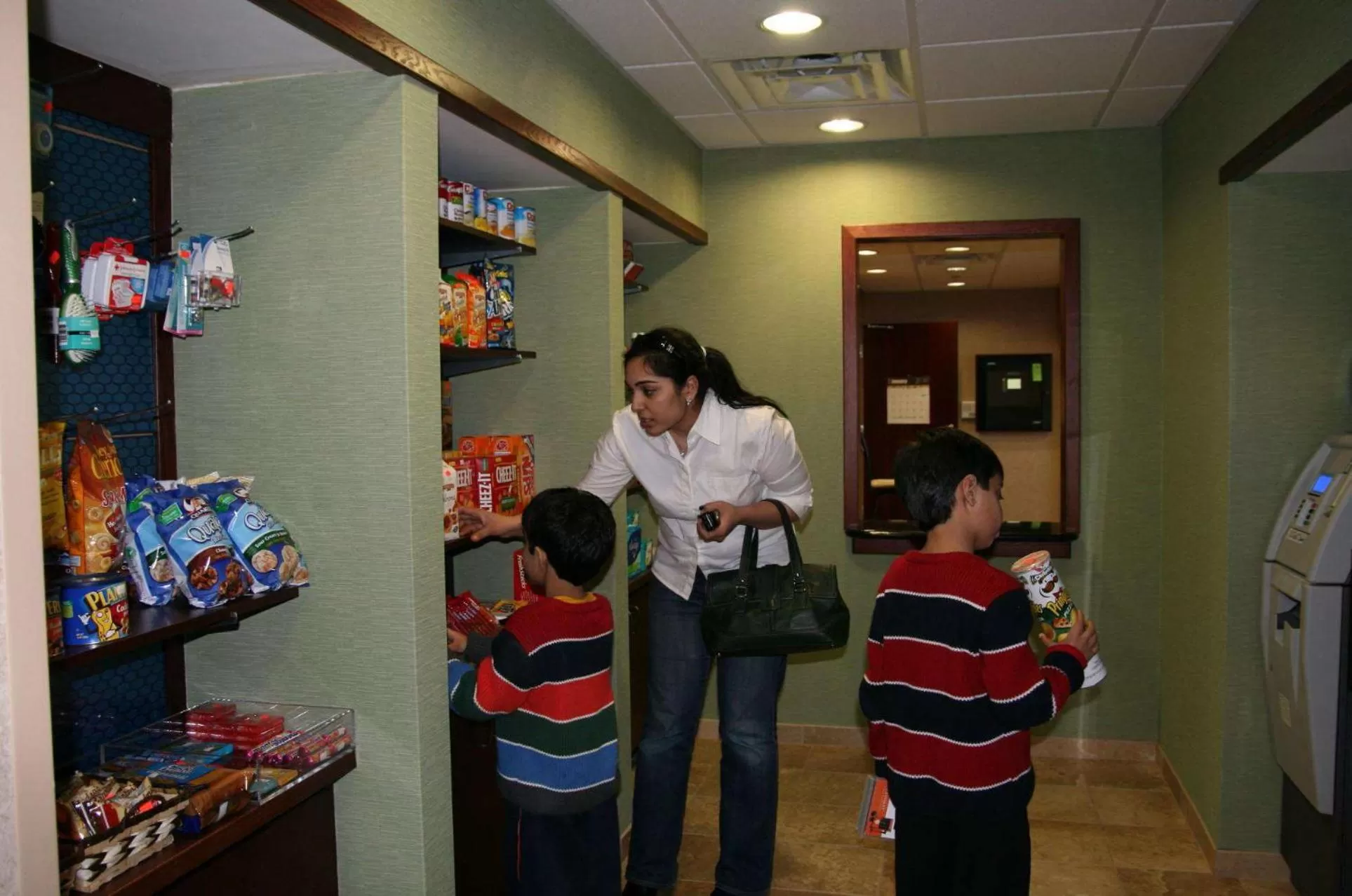 Restaurant/places to eat in Hampton Inn & Suites Cleveland-Mentor