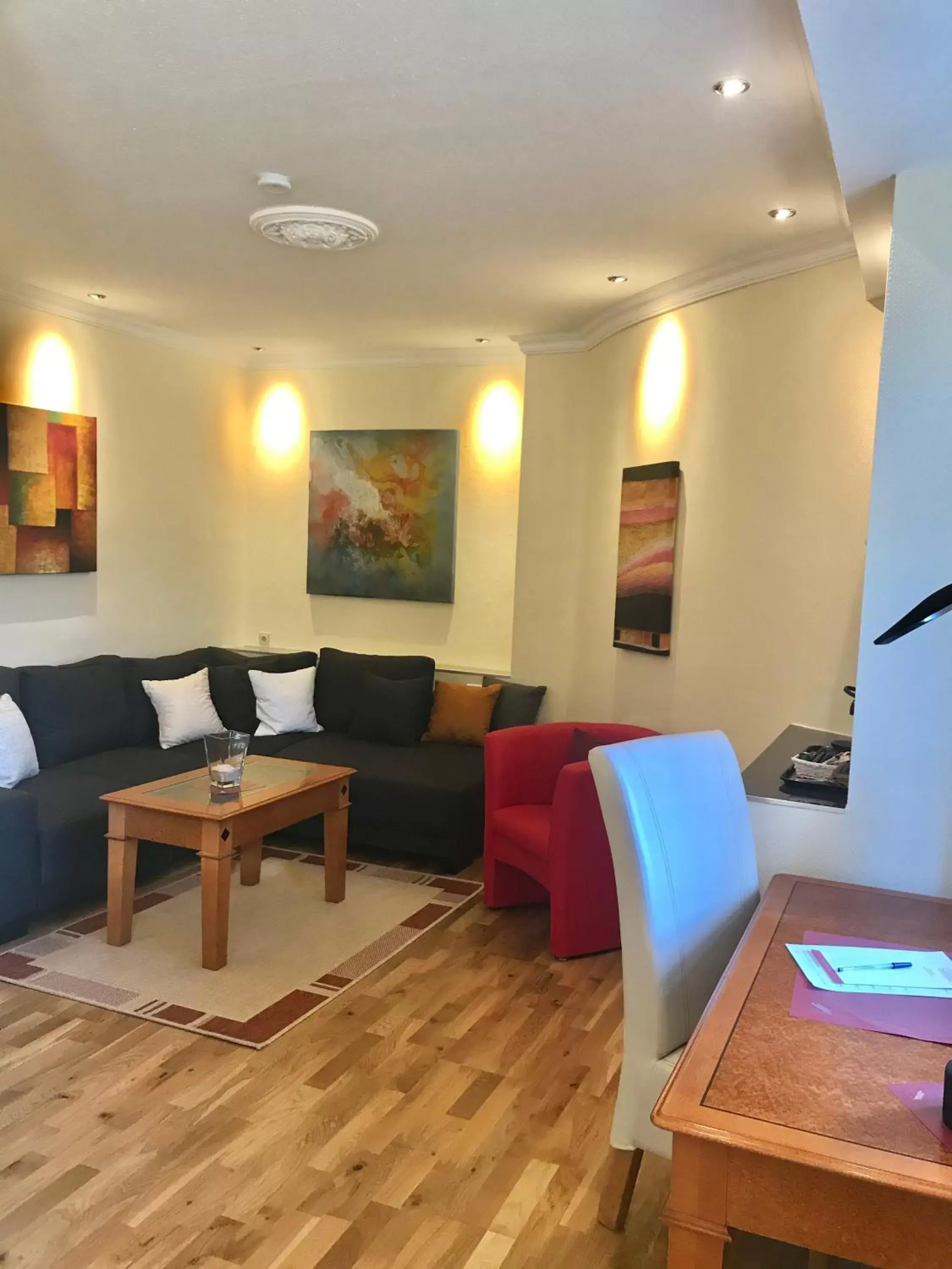 Comfort Triple Room in Schlosshotel Domäne Walberberg Comfort Triple Room in Schlosshotel Domäne Walberberg