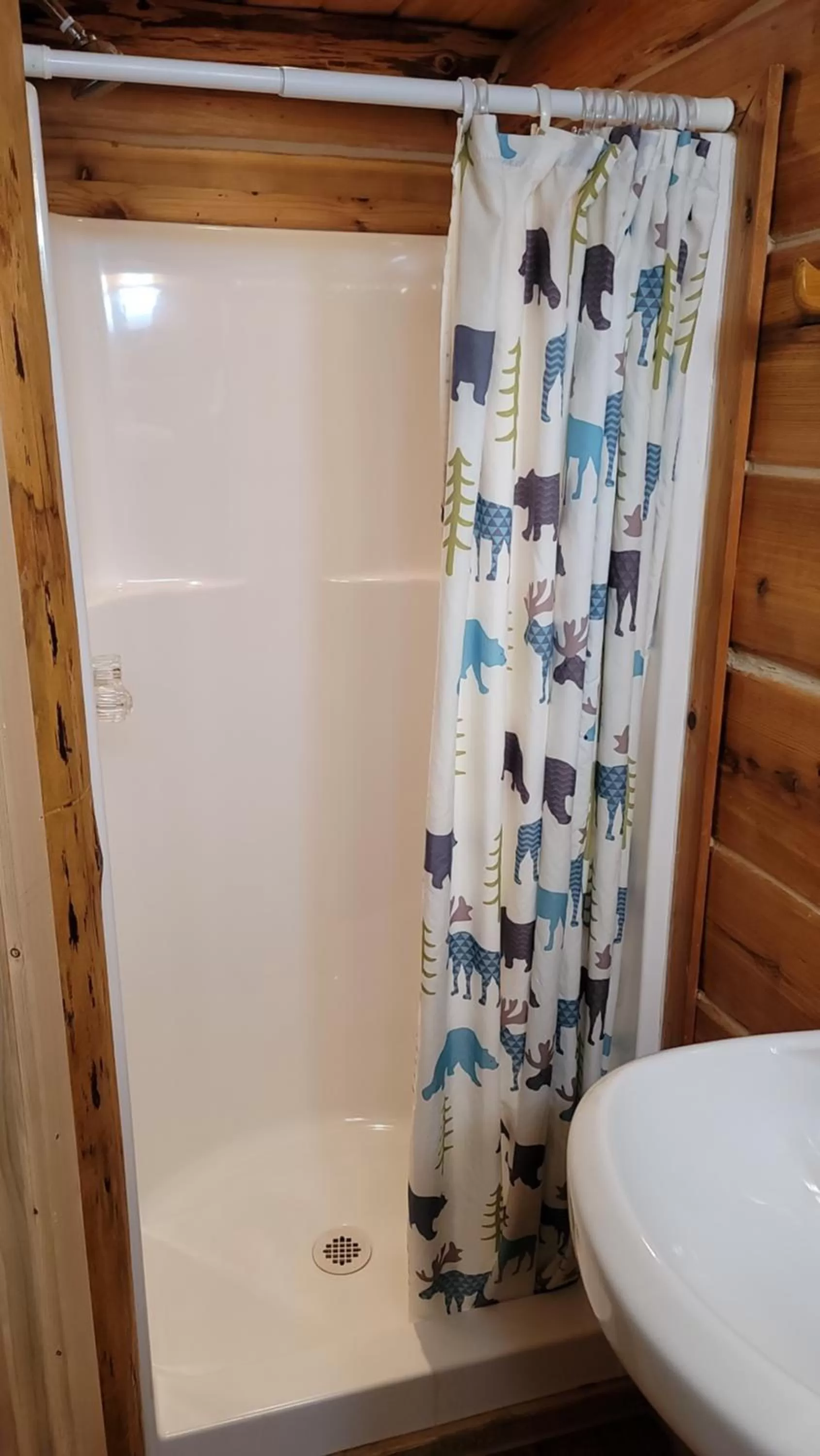 Riverfront Motel & Cabins