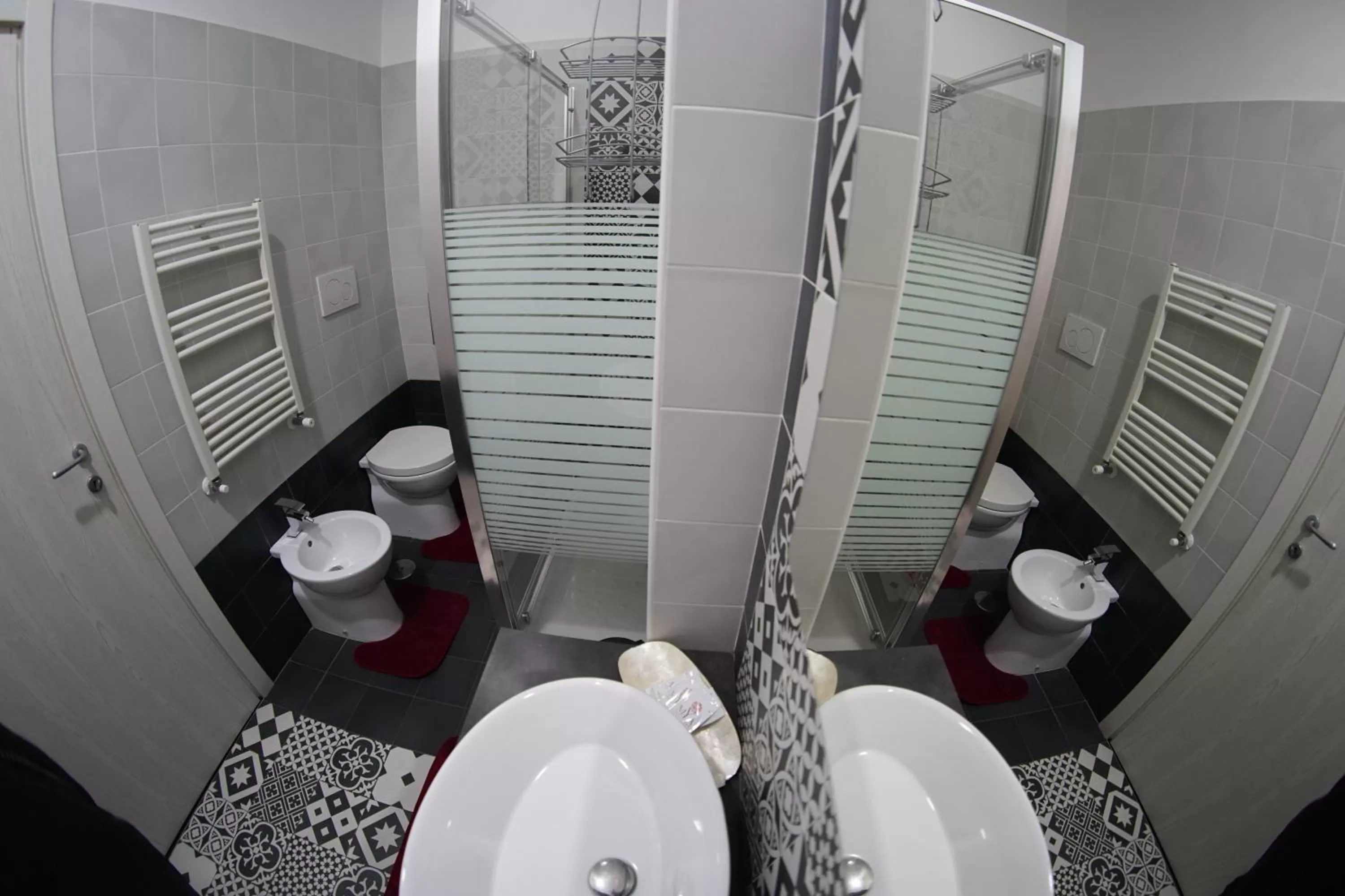 Shower in Villa Flora