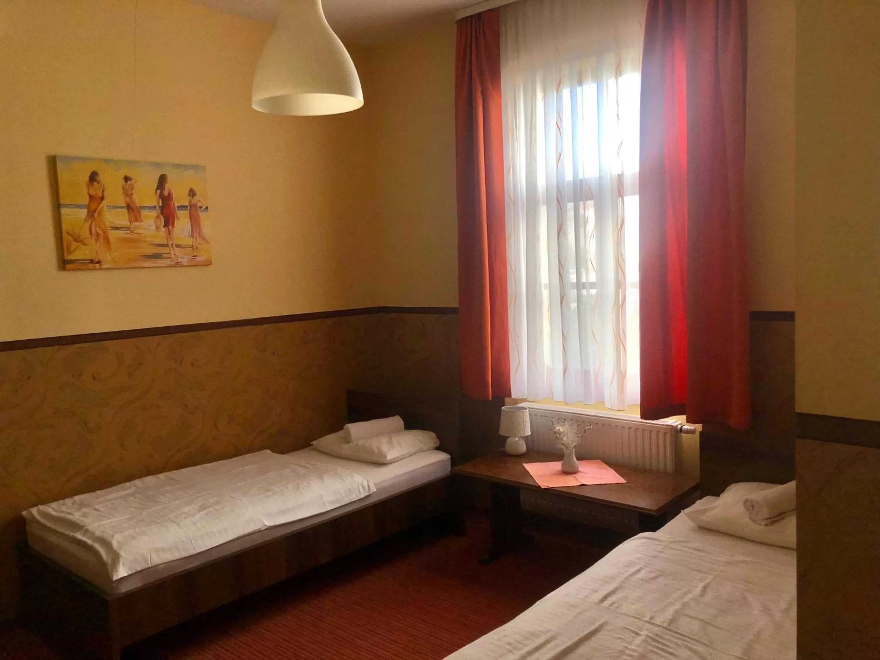 Deluxe Double or Twin Room - single occupancy in Hét Pecsét Fogadó Étterem