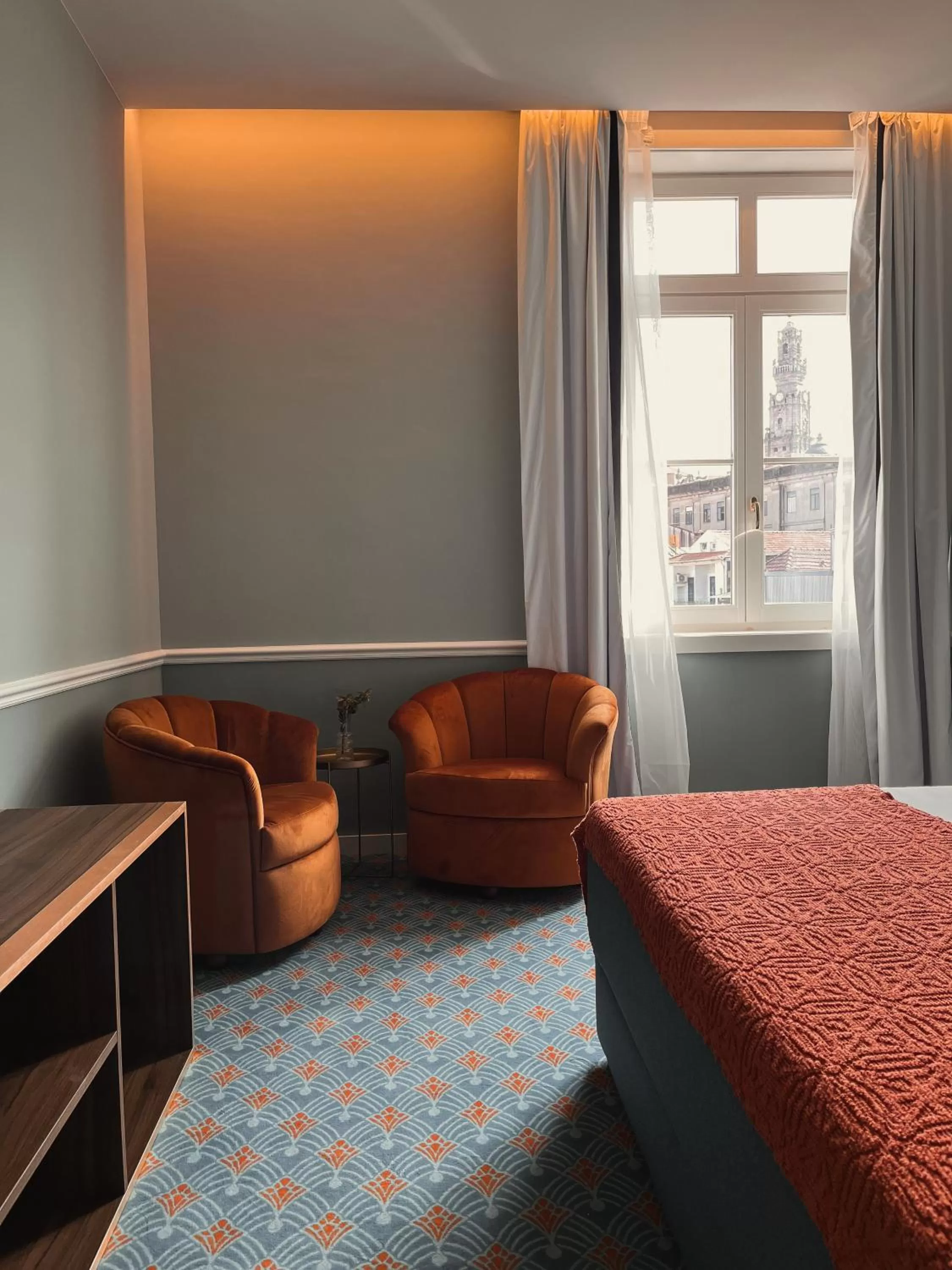 Living room, Bed in GRANDE HOTEL PARIS by STAY HOTELS