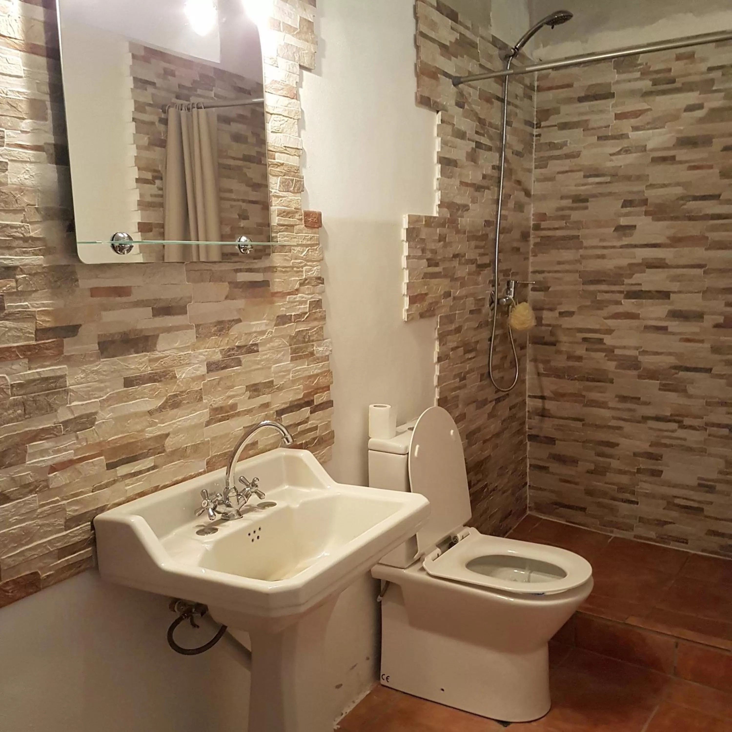 Bathroom in Bed & Breakfast Bellreguard