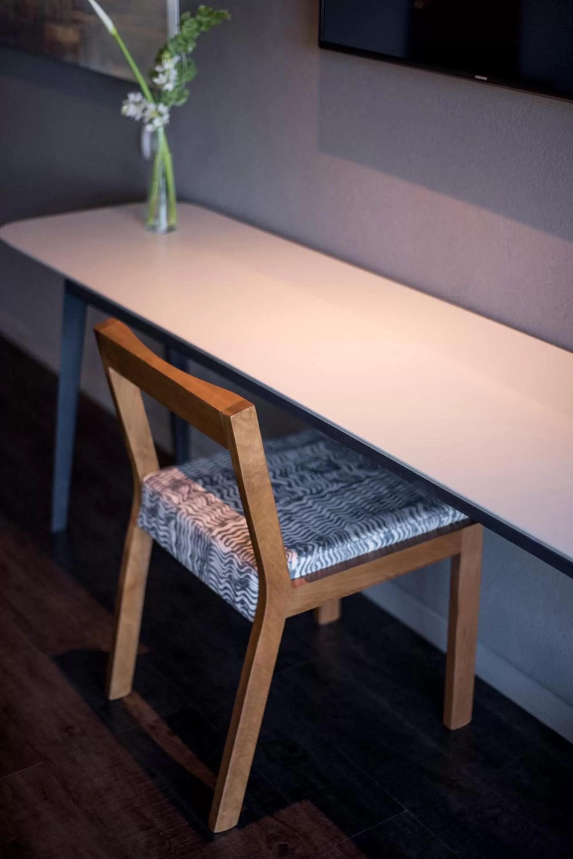 Seating area in KOS Pilar Hotel